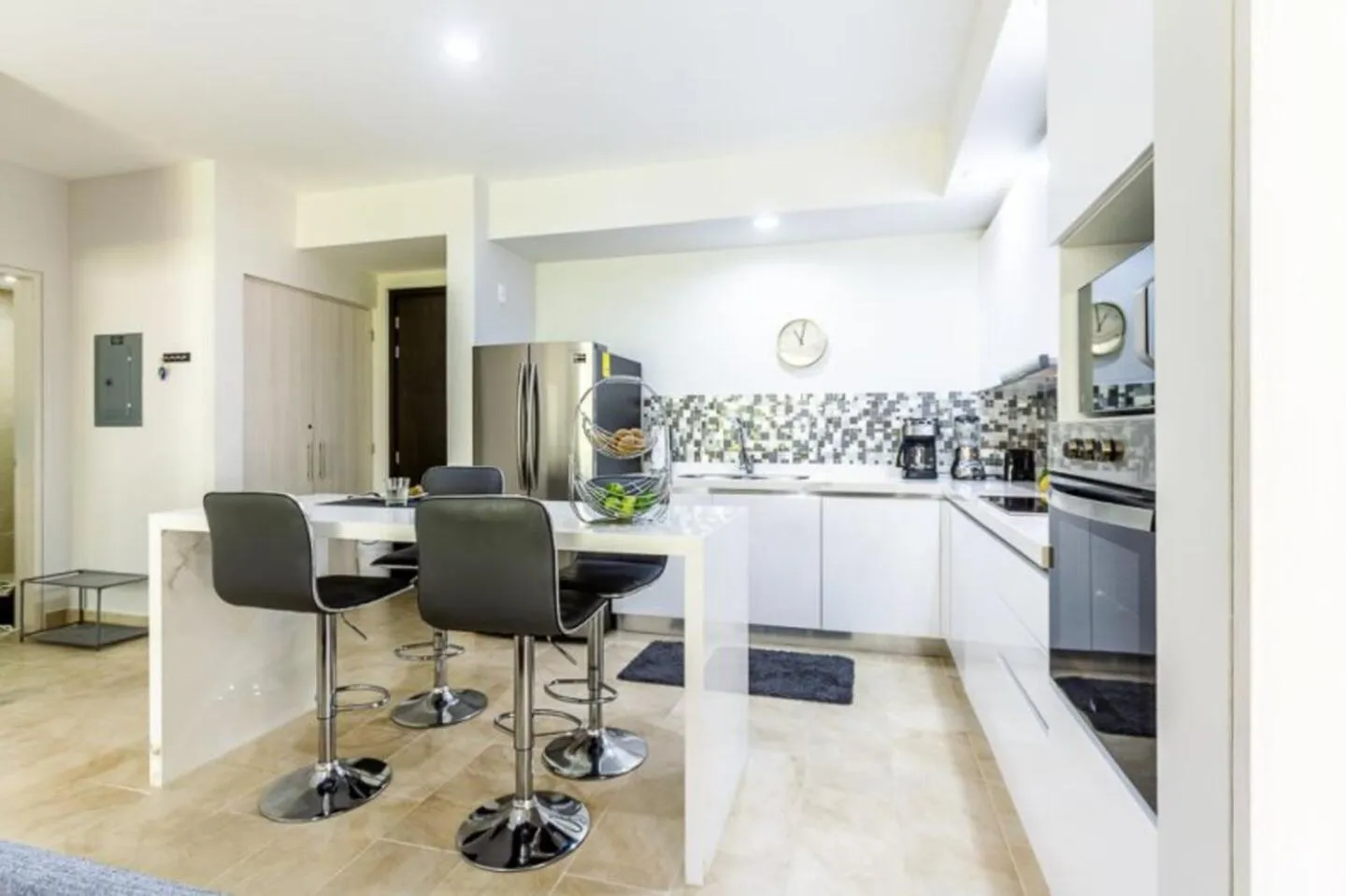 Kitchen or kitchenette in Ciudad Mayakoba Homes by Vimex