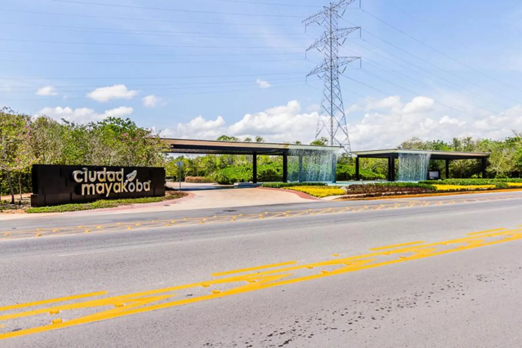 Property building in Ciudad Mayakoba Homes by Vimex