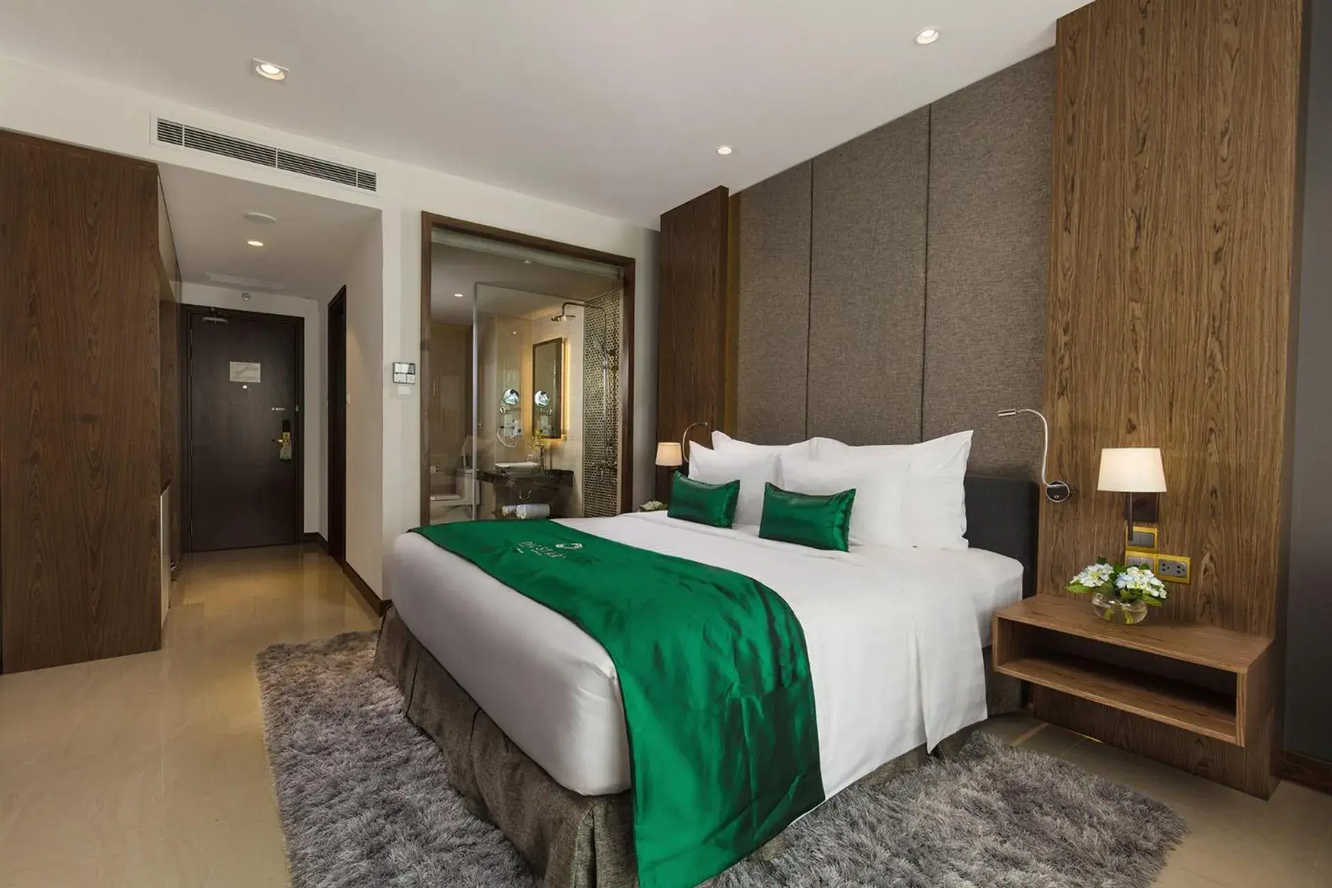 Deluxe Room in DIC Star Hotels & Resorts Vinh Phuc Deluxe Room in DIC Star Hotels & Resorts Vinh Phuc