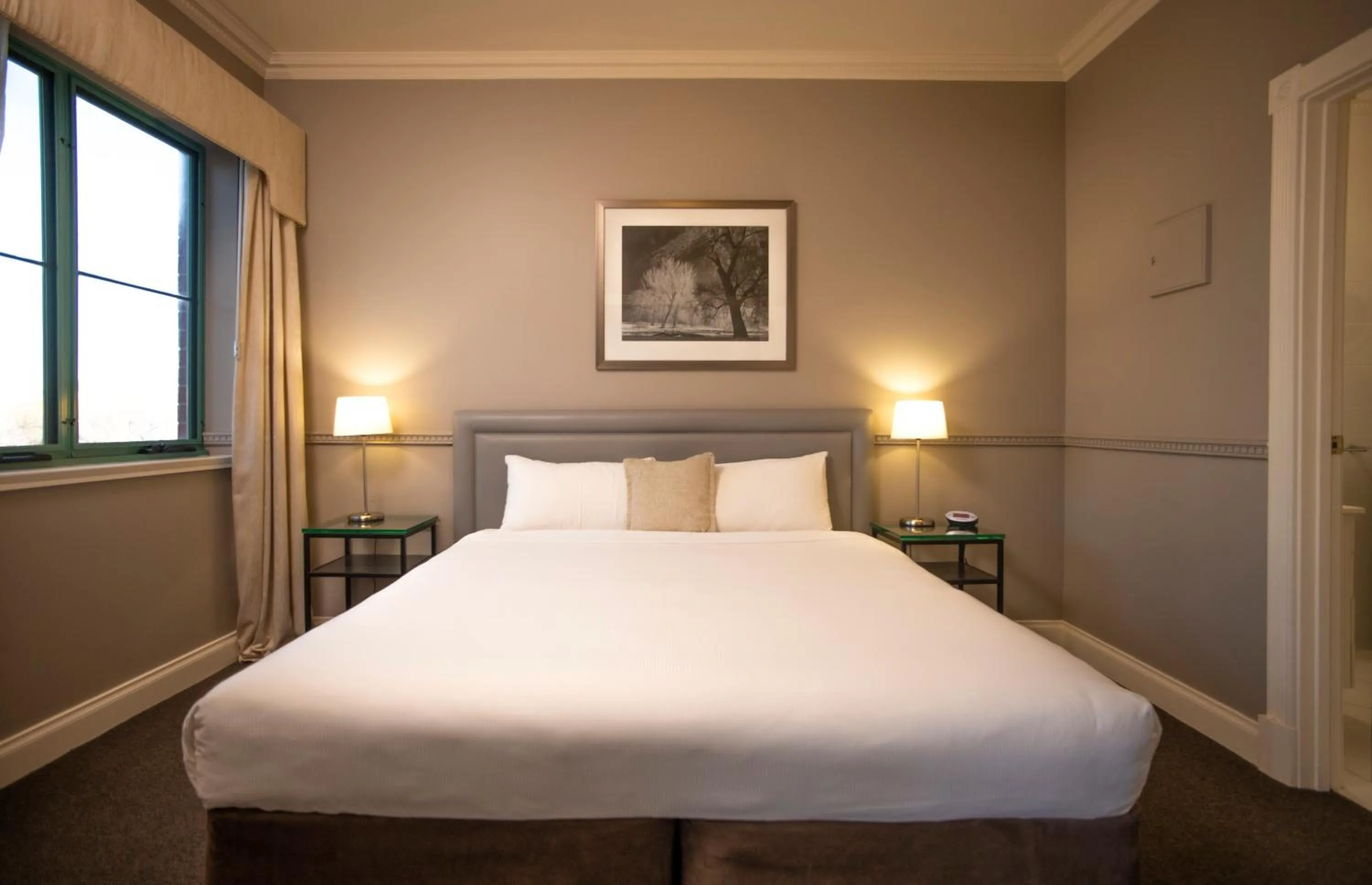 Bed in Majestic Tynte Street Apartments