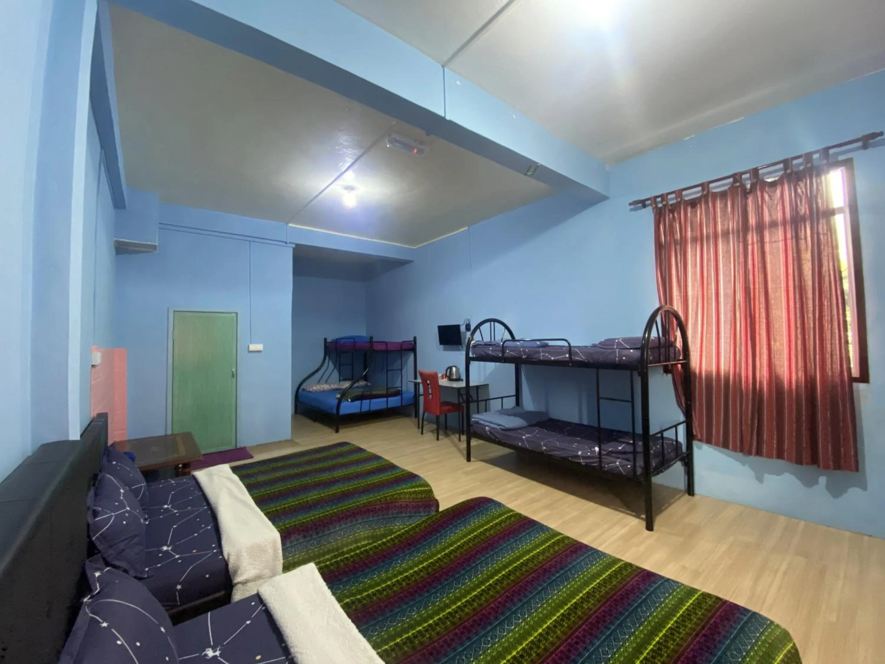 Photo of the whole room, Bed in Kupi-Kupi & Stay