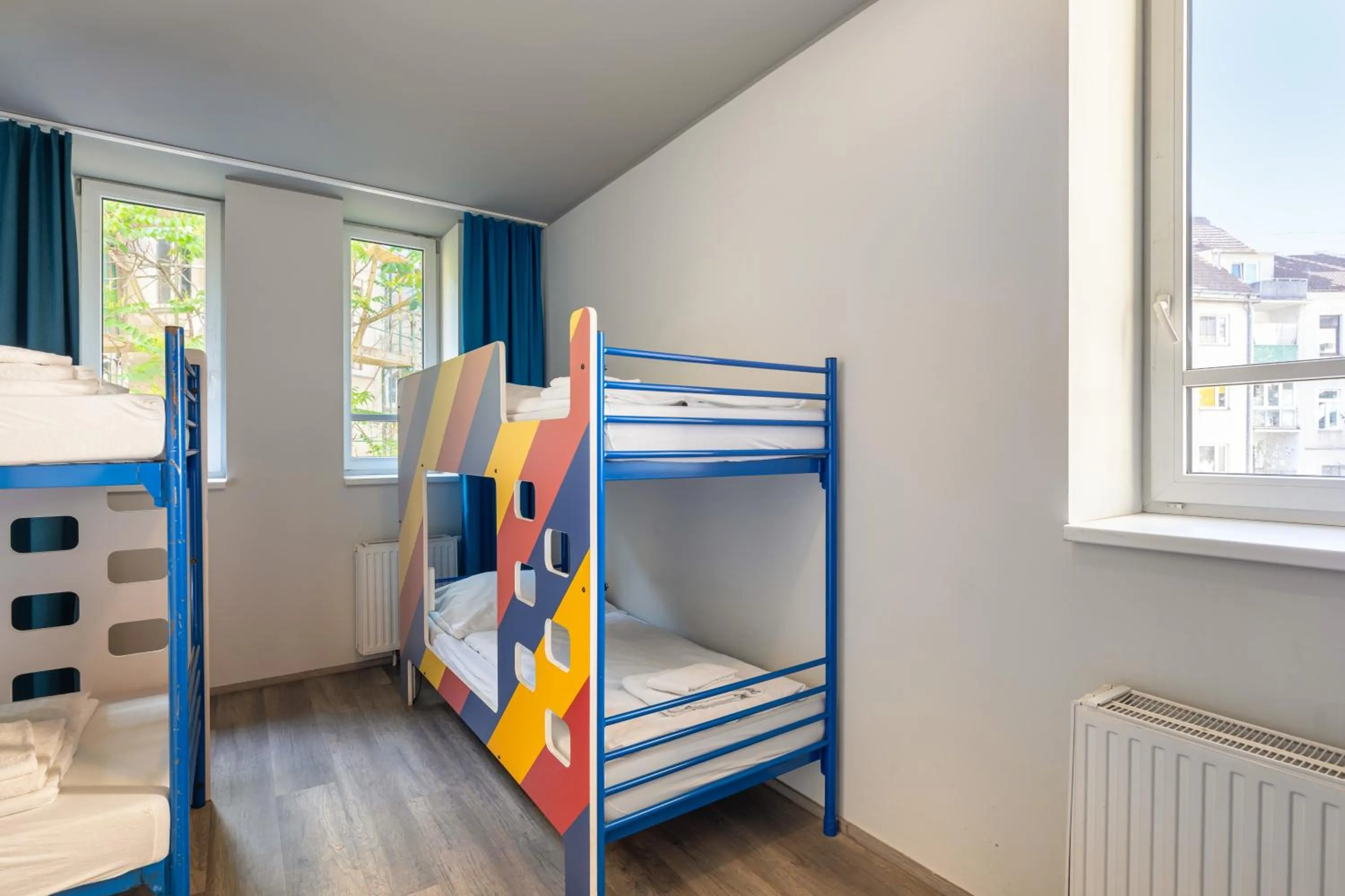 Photo of the whole room, Bed in a&o Wien Hauptbahnhof