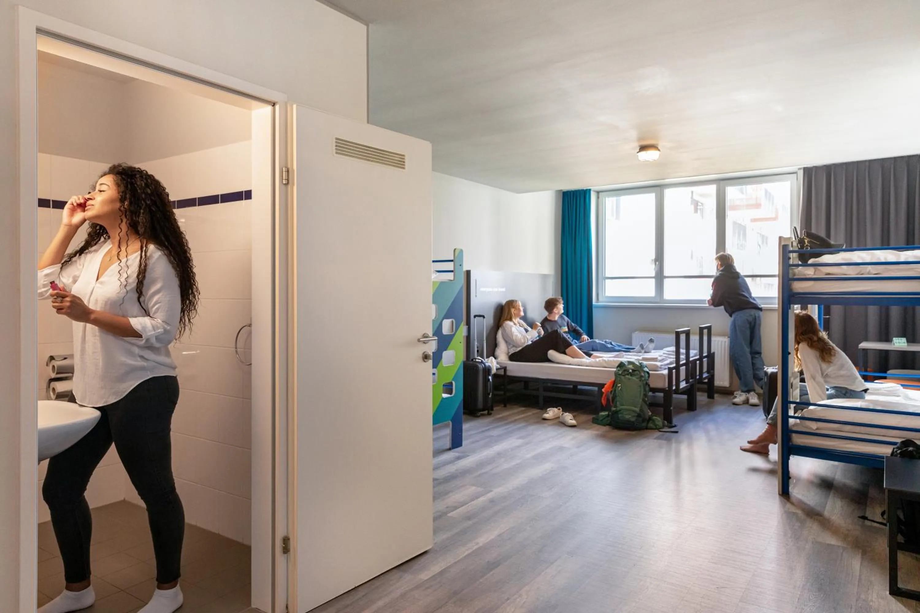 Photo of the whole room, Bed in a&o Wien Hauptbahnhof