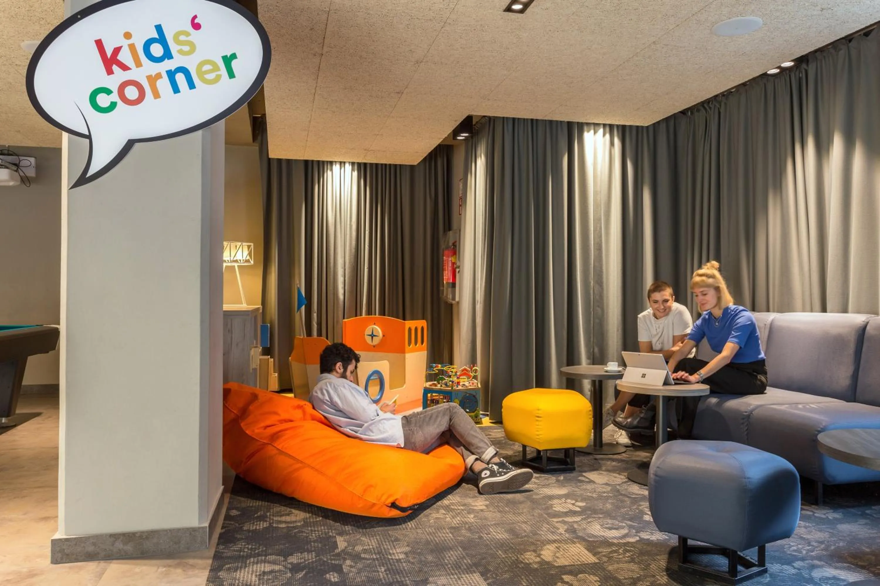 People in a&o Wien Hauptbahnhof