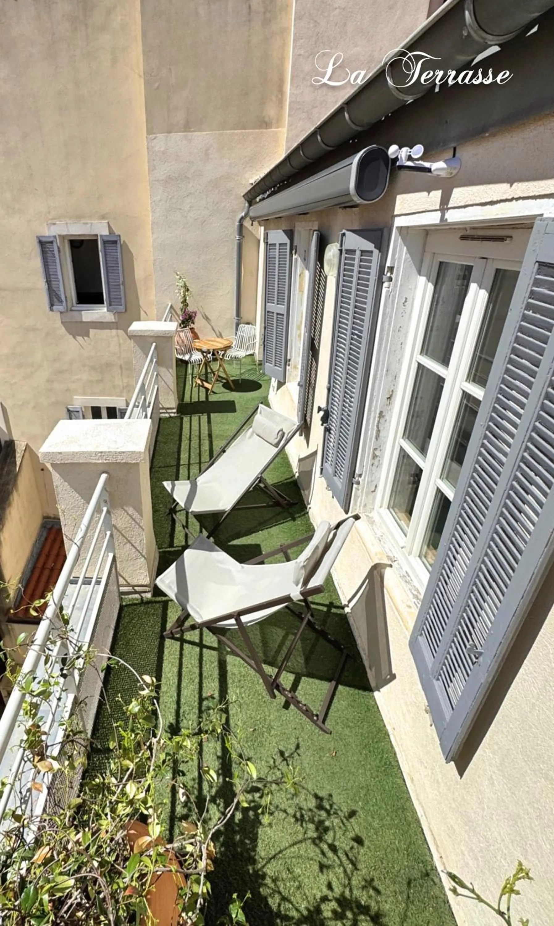 Patio in Les Appartements du Vieux Port