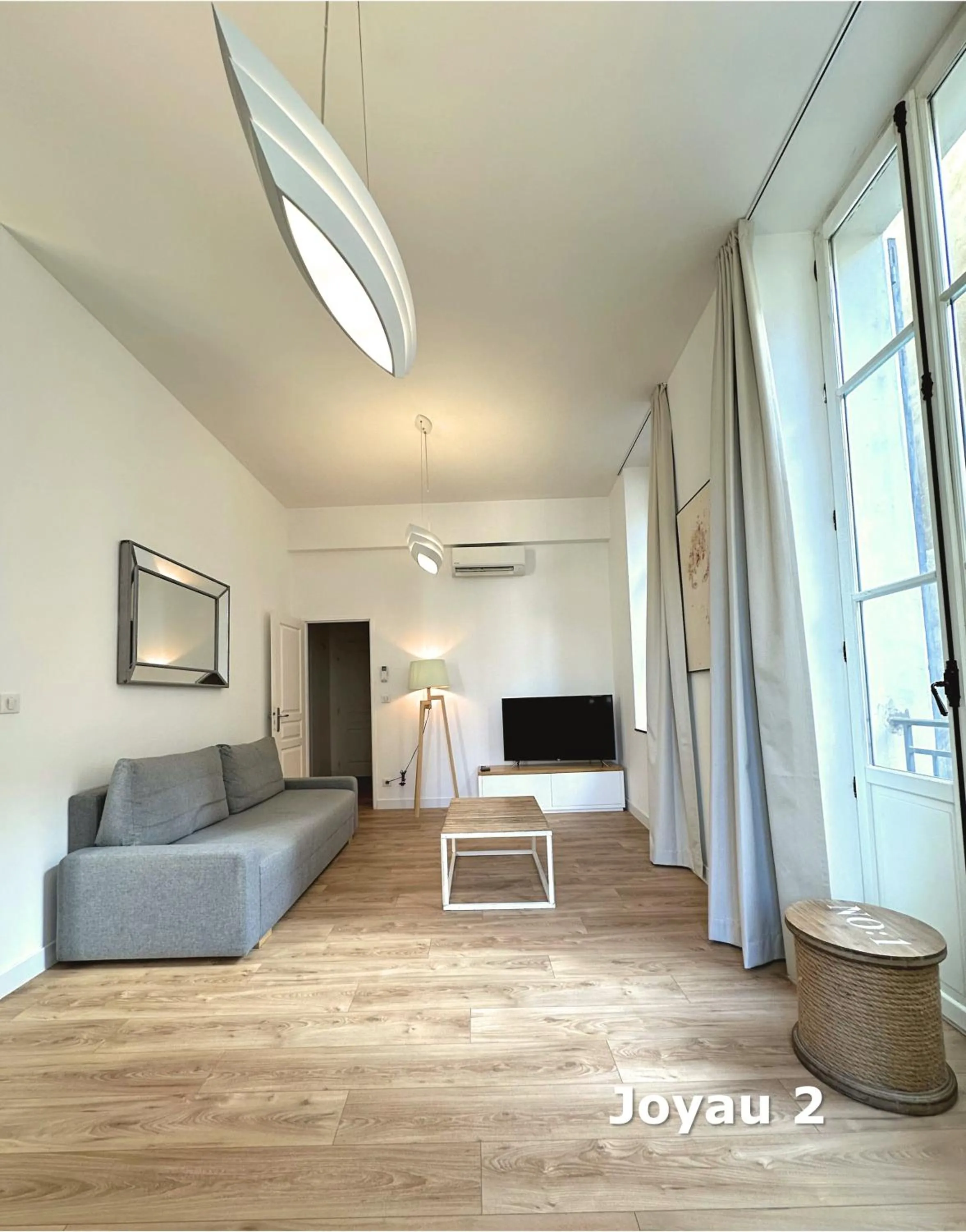 TV and multimedia in Les Appartements du Vieux Port