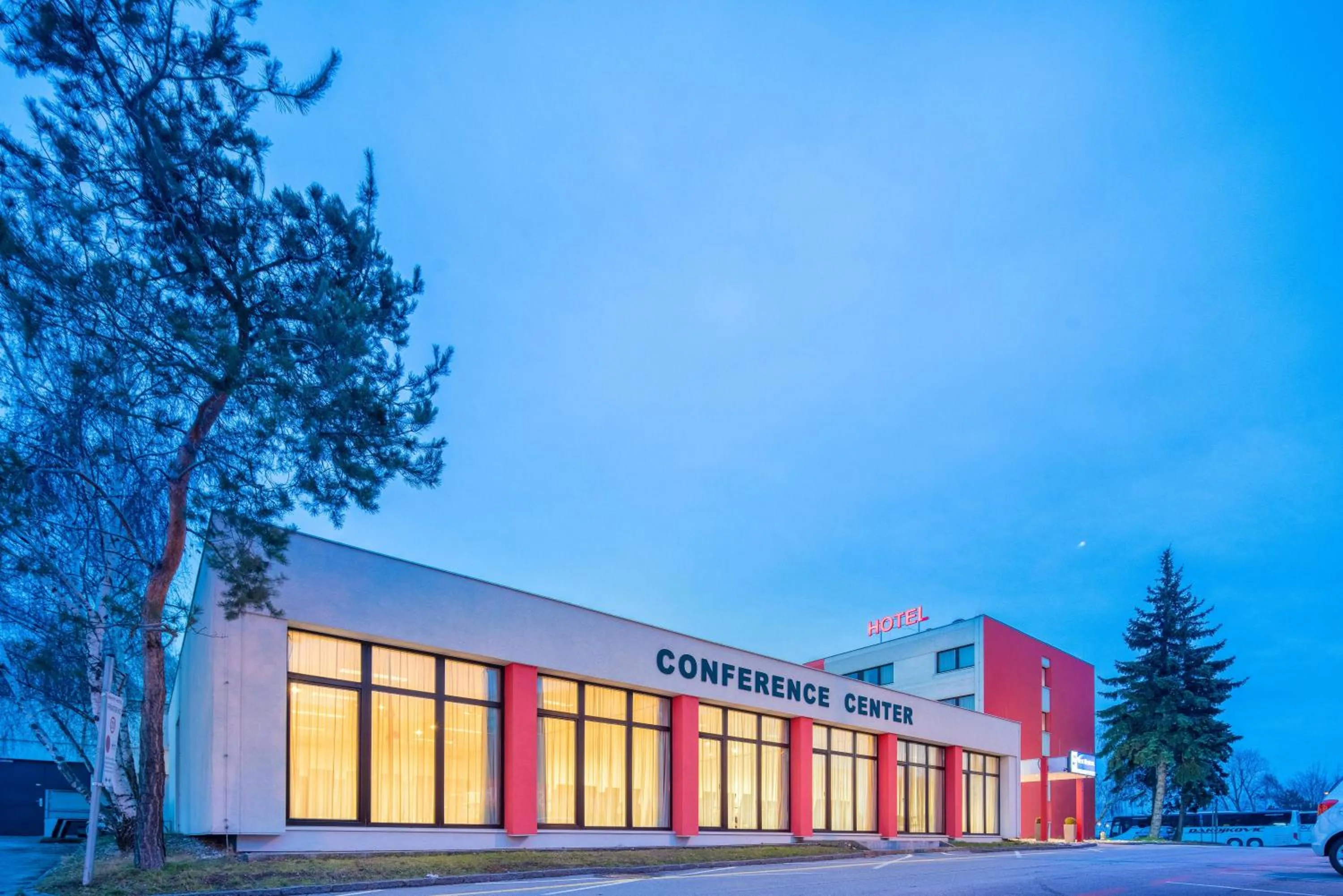 Property building in SLEEEP Hotel Vösendorf