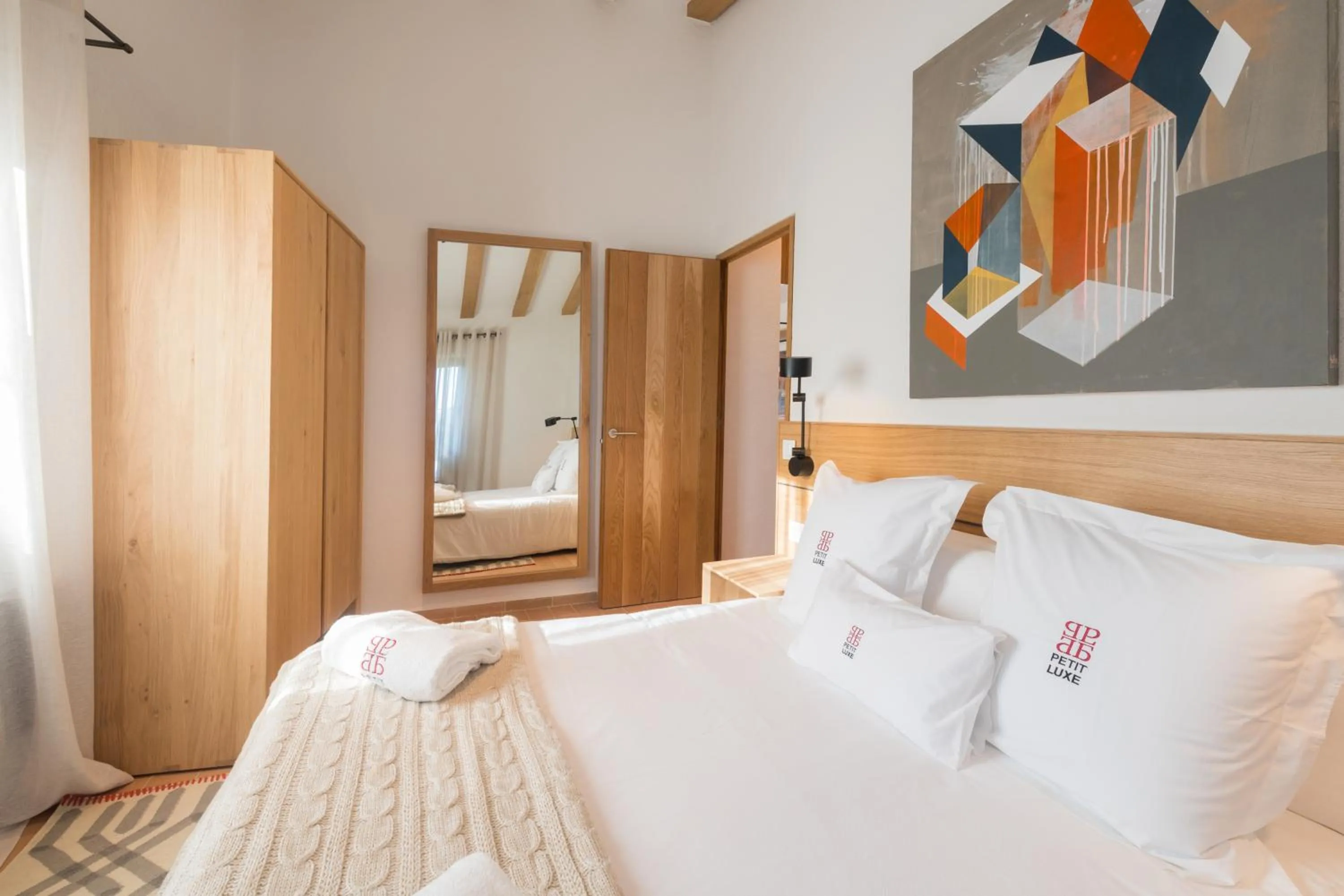 Bedroom, Bed in La Piconera (Petit Luxe)