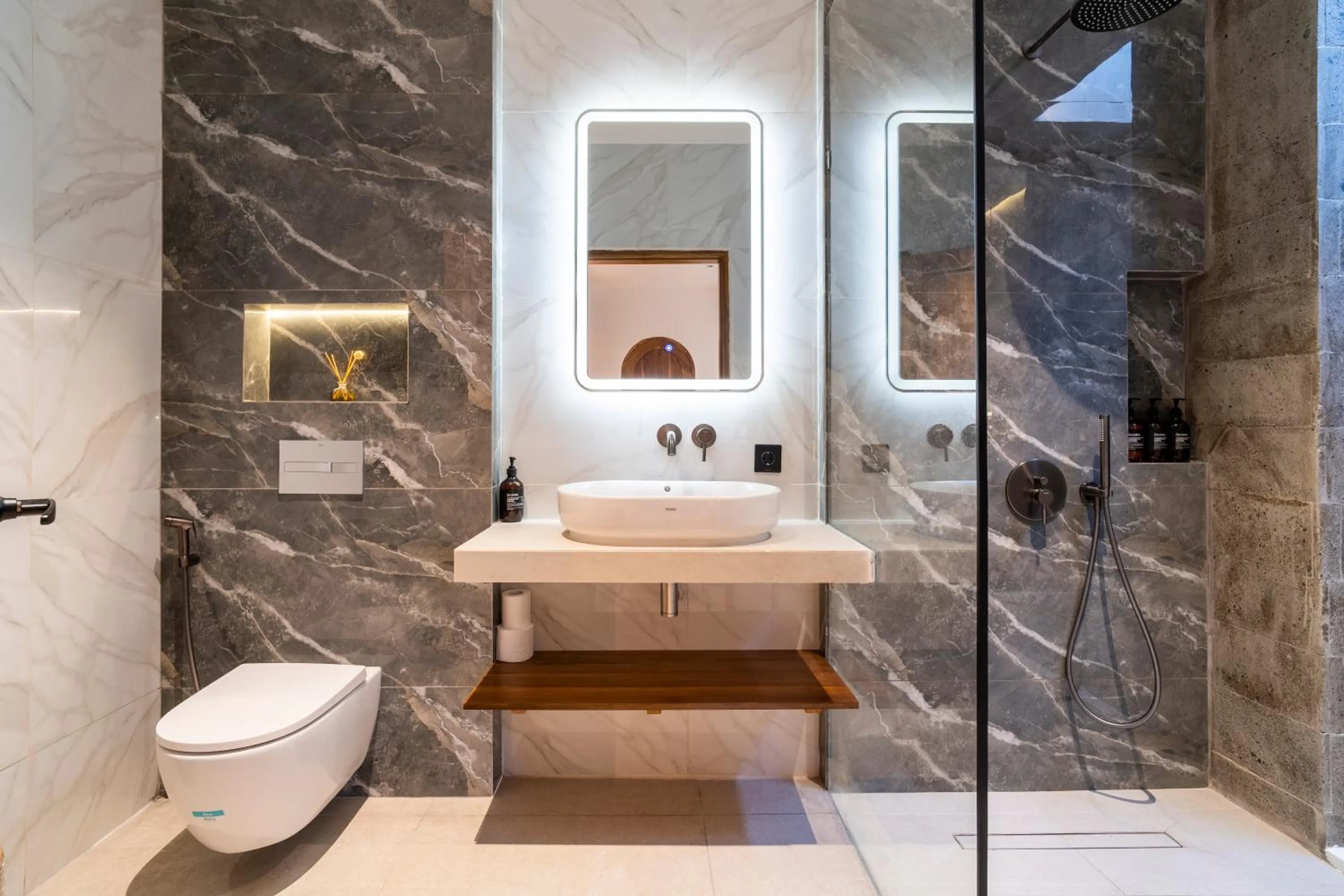 Bathroom in Jago Gili Air