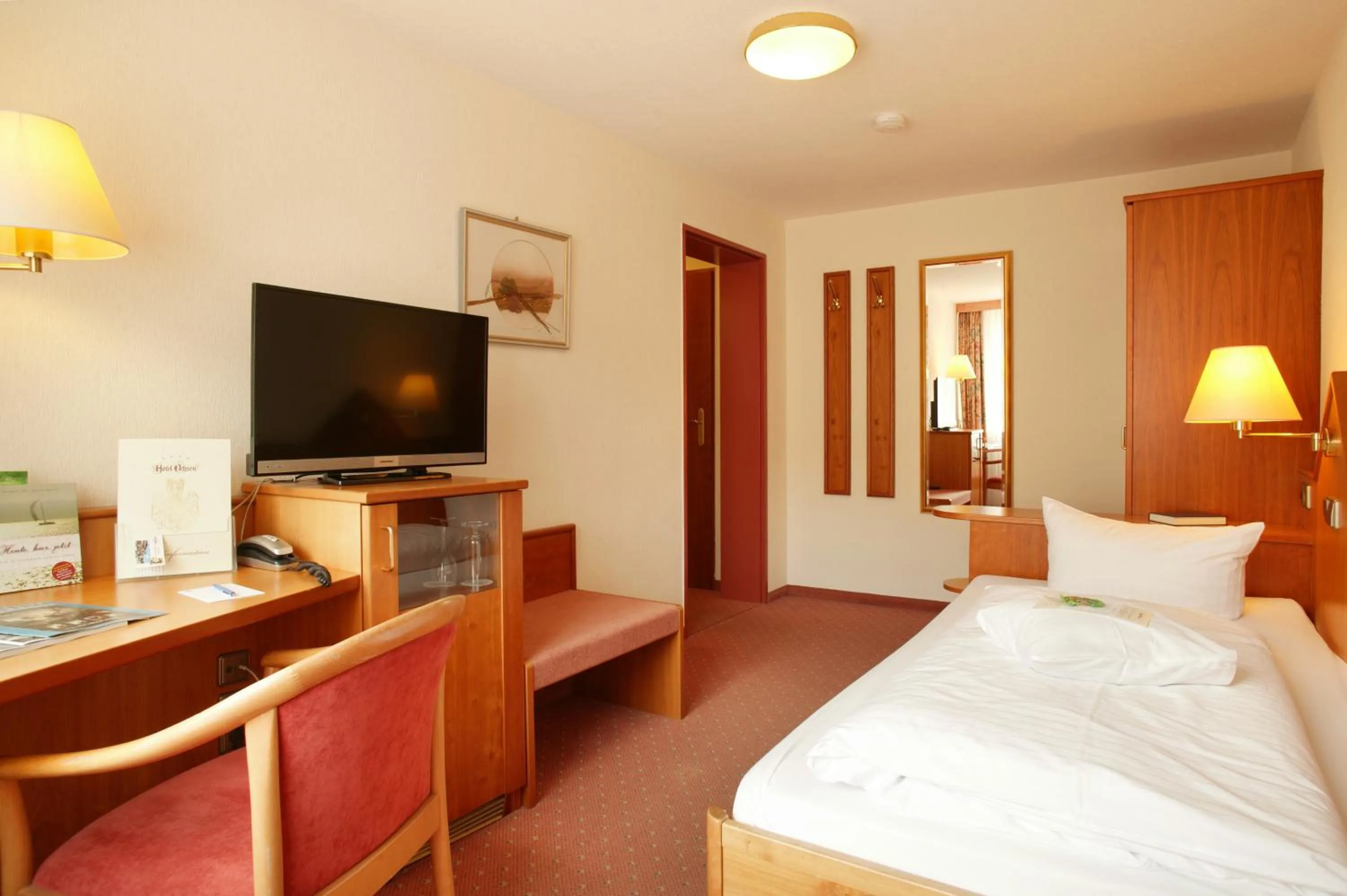 Photo of the whole room, Bed in Hotel Ochsen