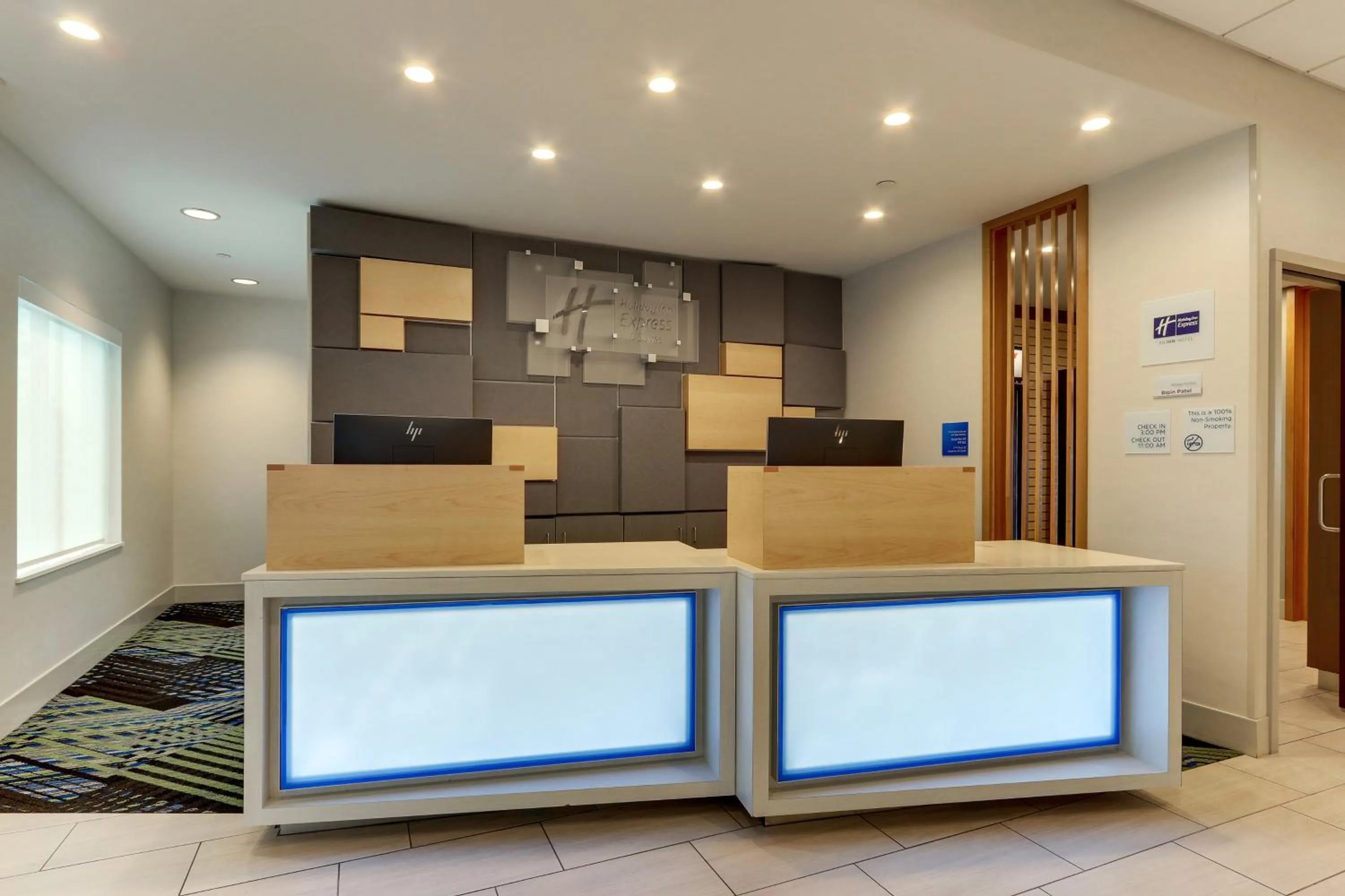 Property building in Holiday Inn Express & Suites - Saugerties - Hudson Valley by IHG