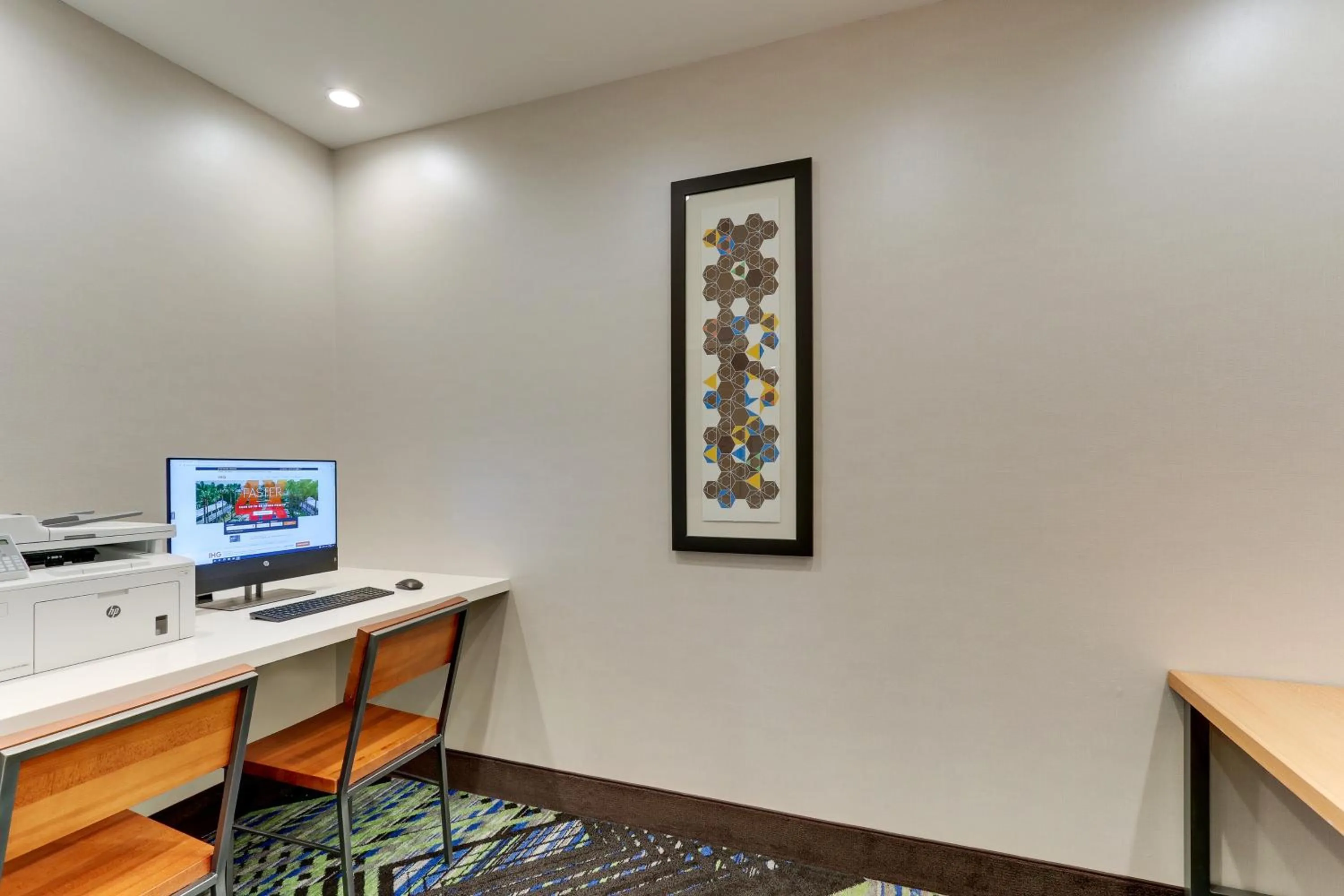 Business facilities in Holiday Inn Express & Suites - Saugerties - Hudson Valley by IHG