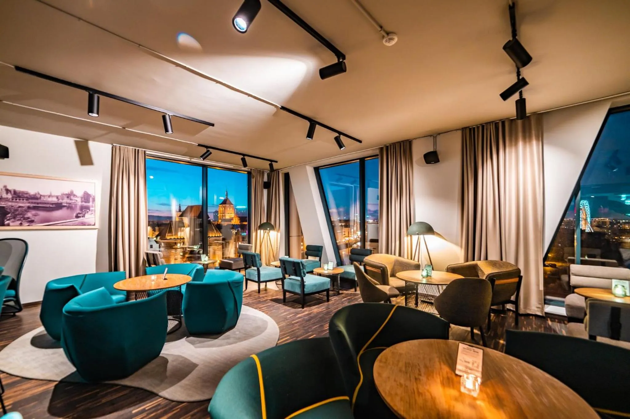 Lobby or reception in Holiday Inn Gdansk - City Centre by IHG