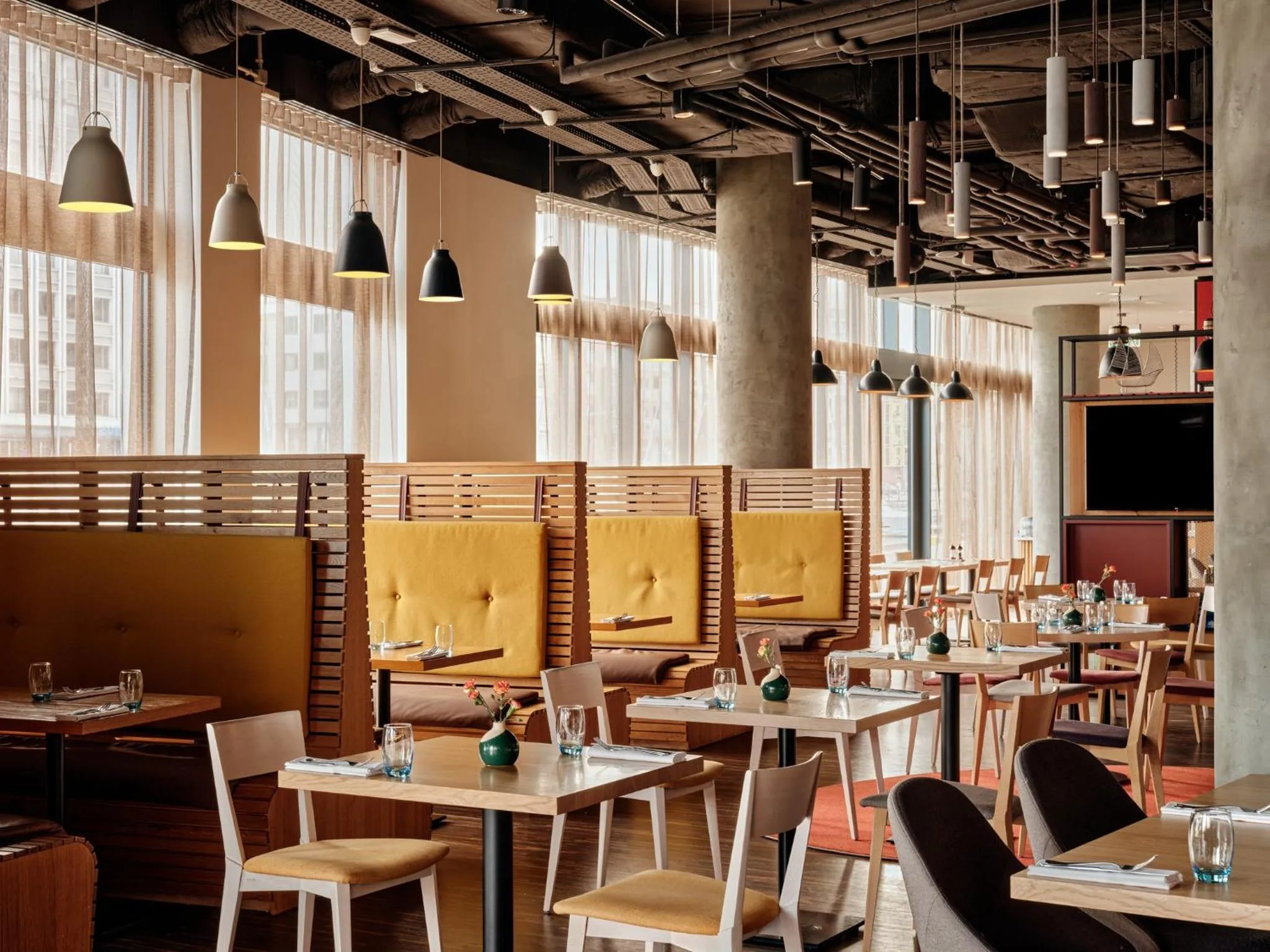 Restaurant/places to eat in Holiday Inn Gdansk - City Centre by IHG