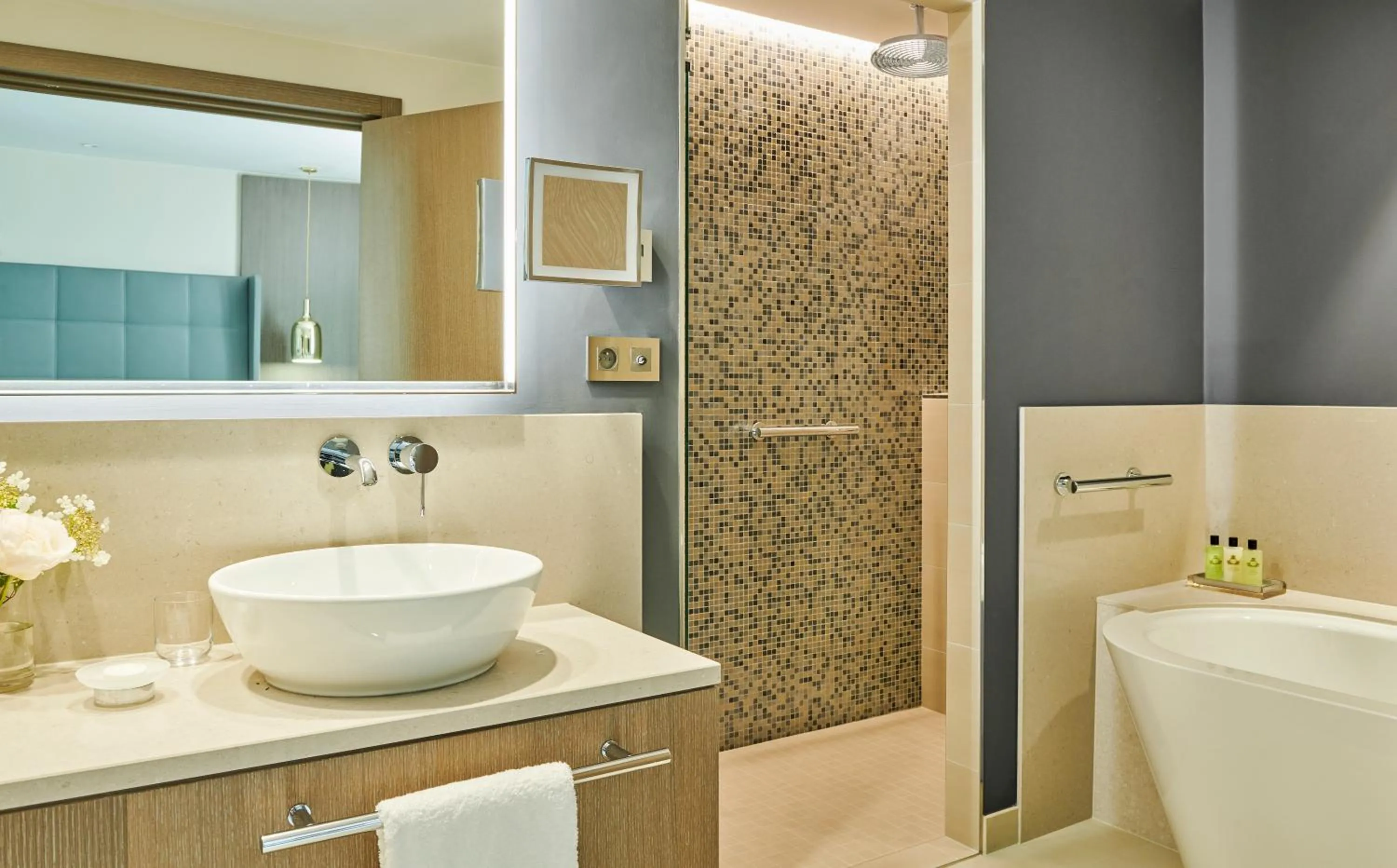 Photo of the whole room in InterContinental Lyon - Hotel Dieu by IHG