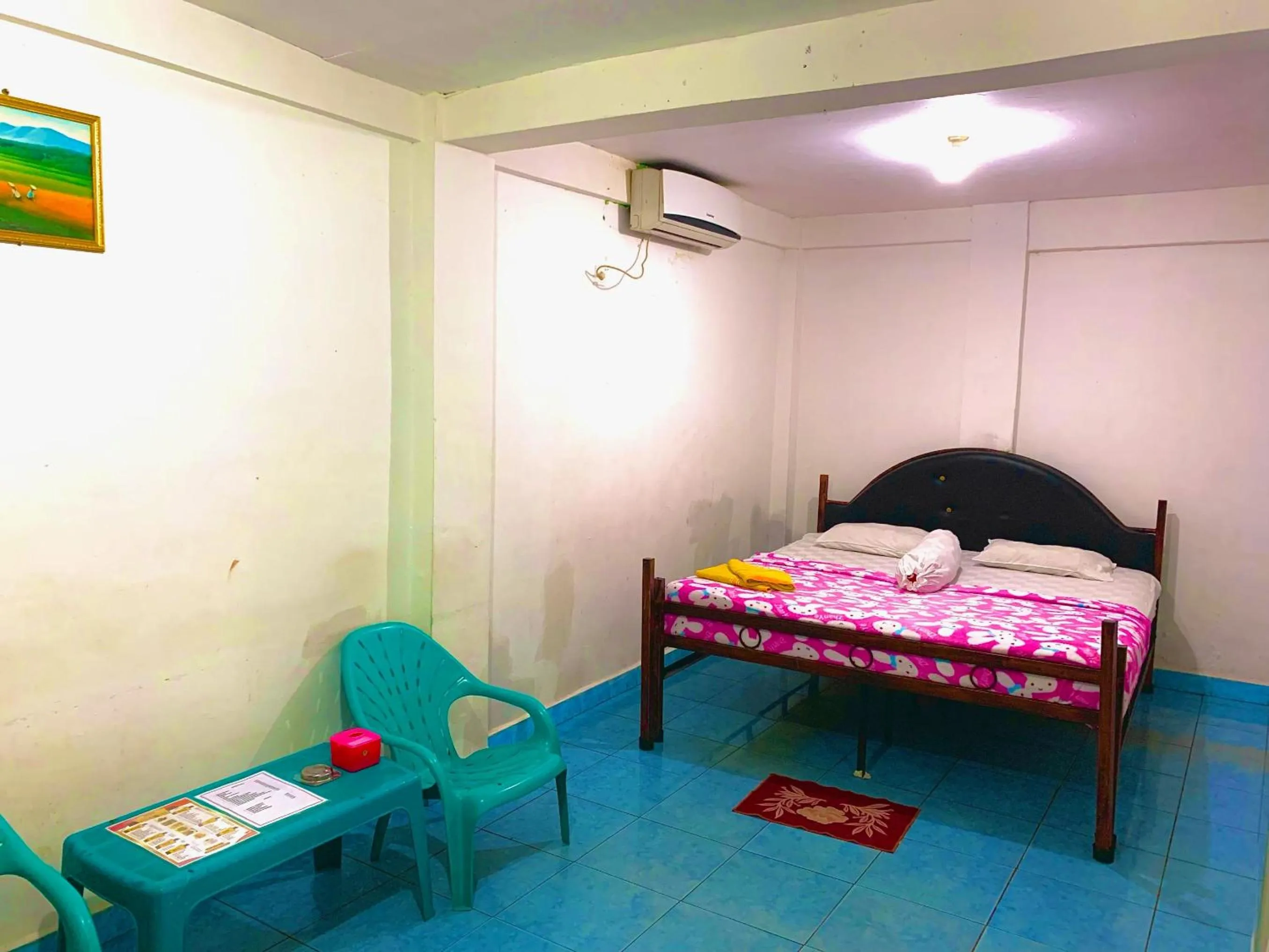 Bed in Hotel Rembulan