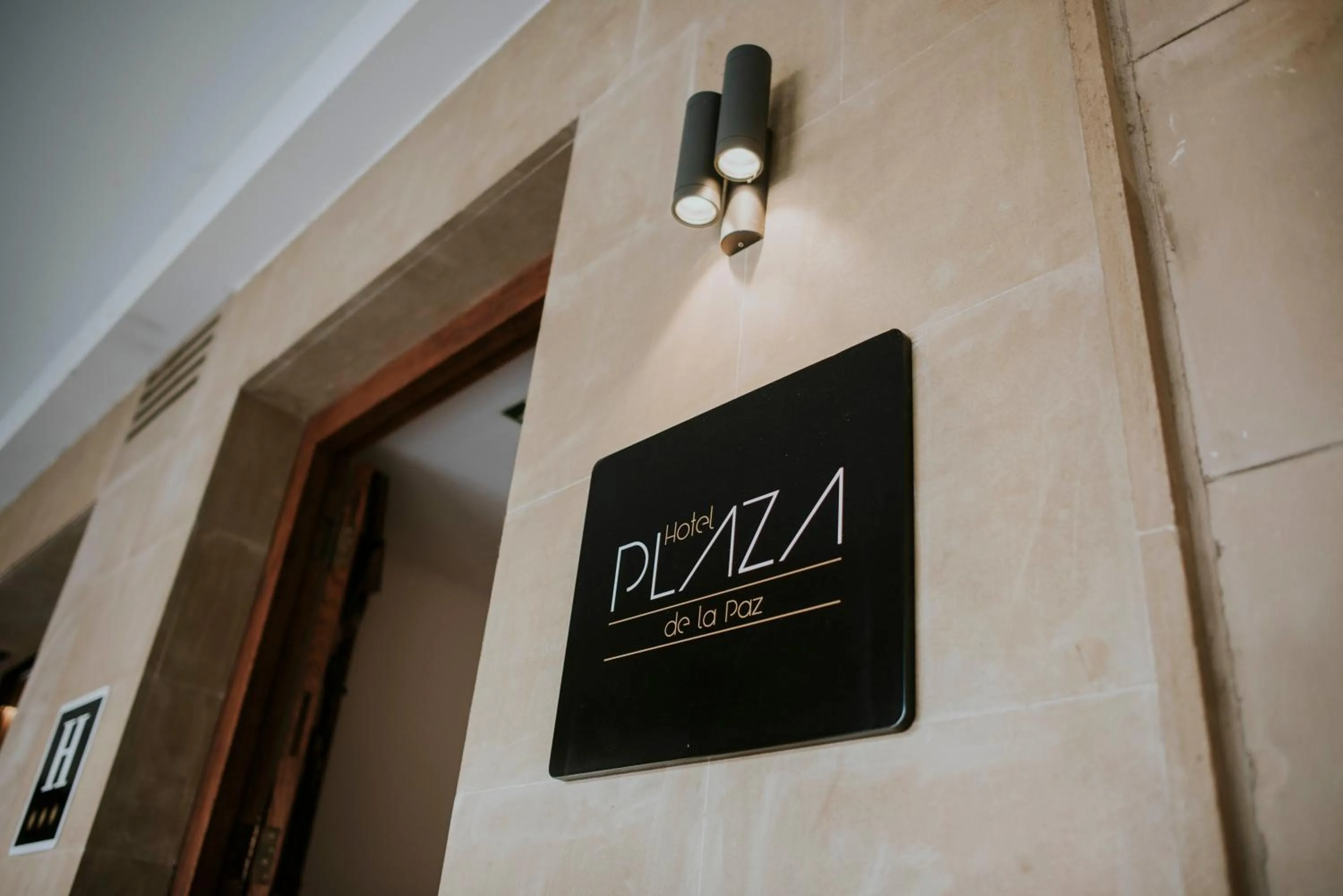 Property building in Hotel Plaza De La Paz