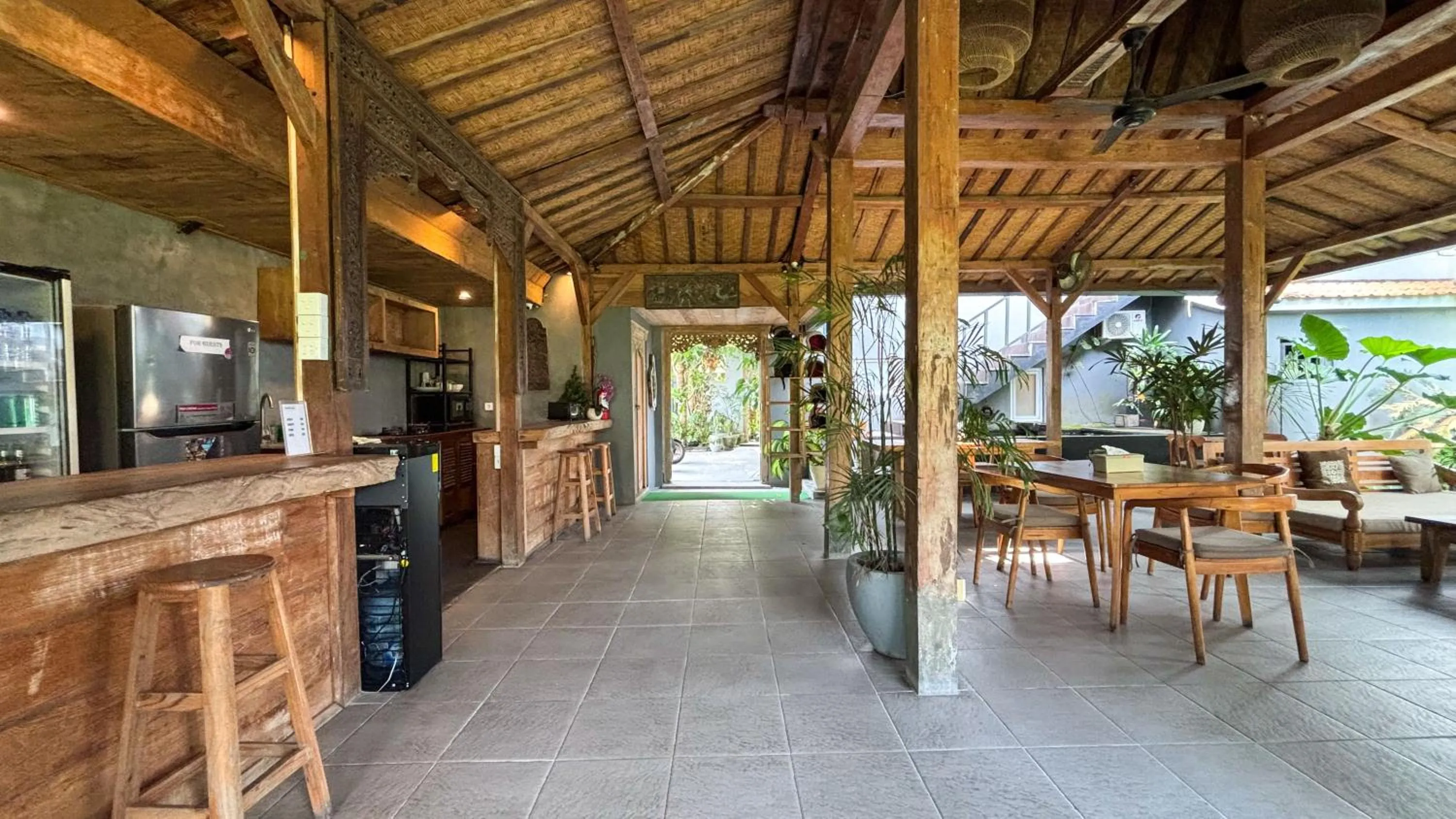 Restaurant/places to eat in Villa Alisha Pererenan Canggu