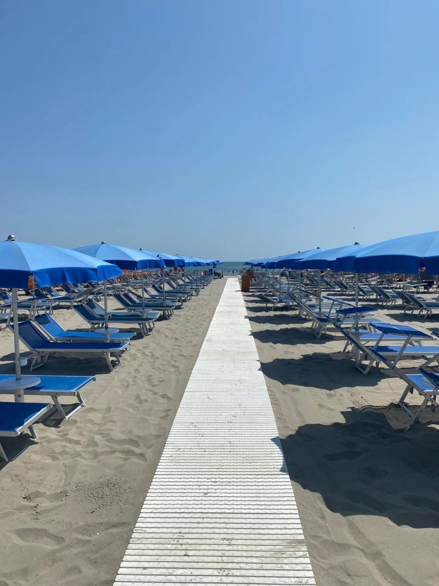 Beach in HOTEL TRIONFAL - Fronte Mare - Vicinissimi al Centro