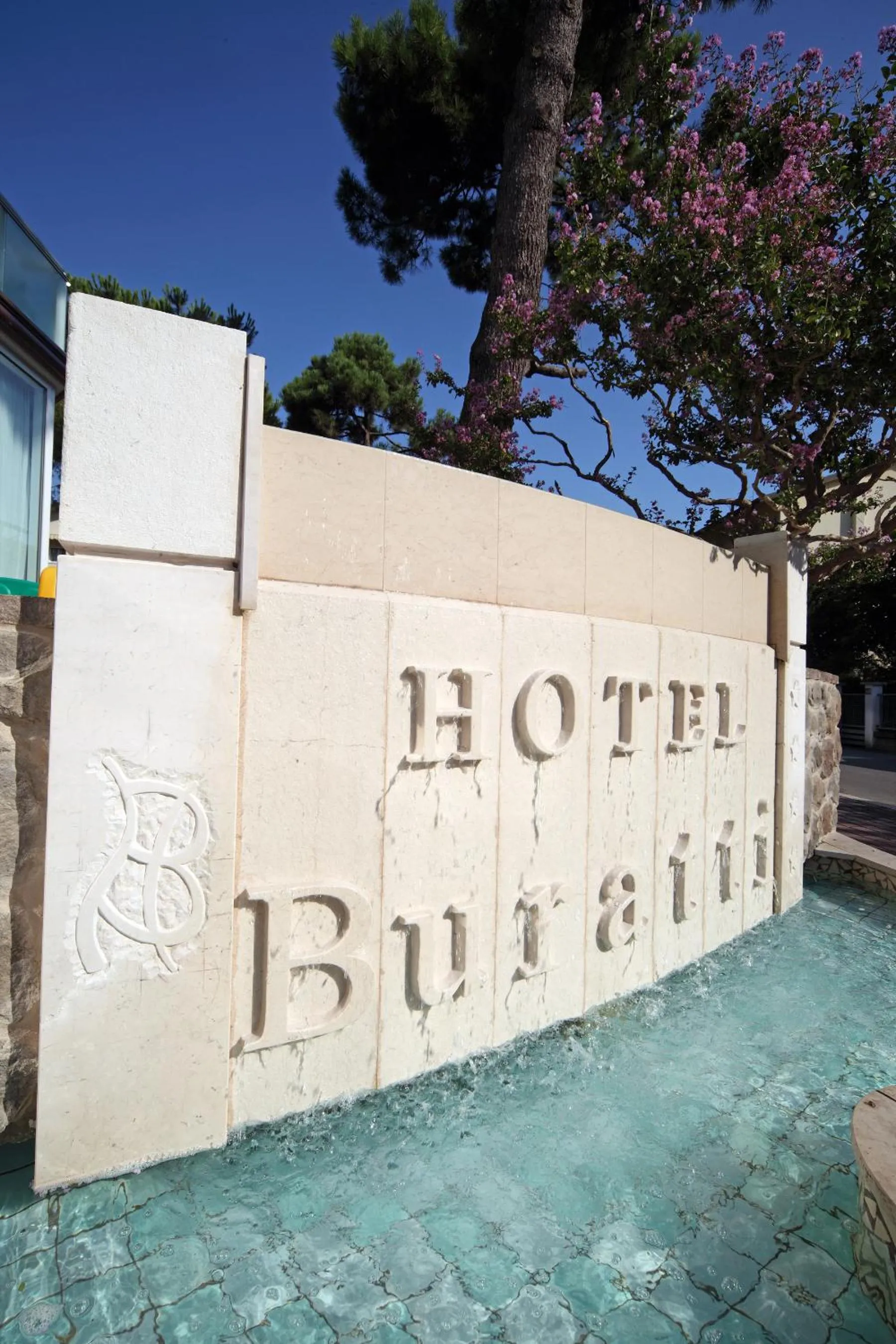Facade/entrance in Hotel Buratti