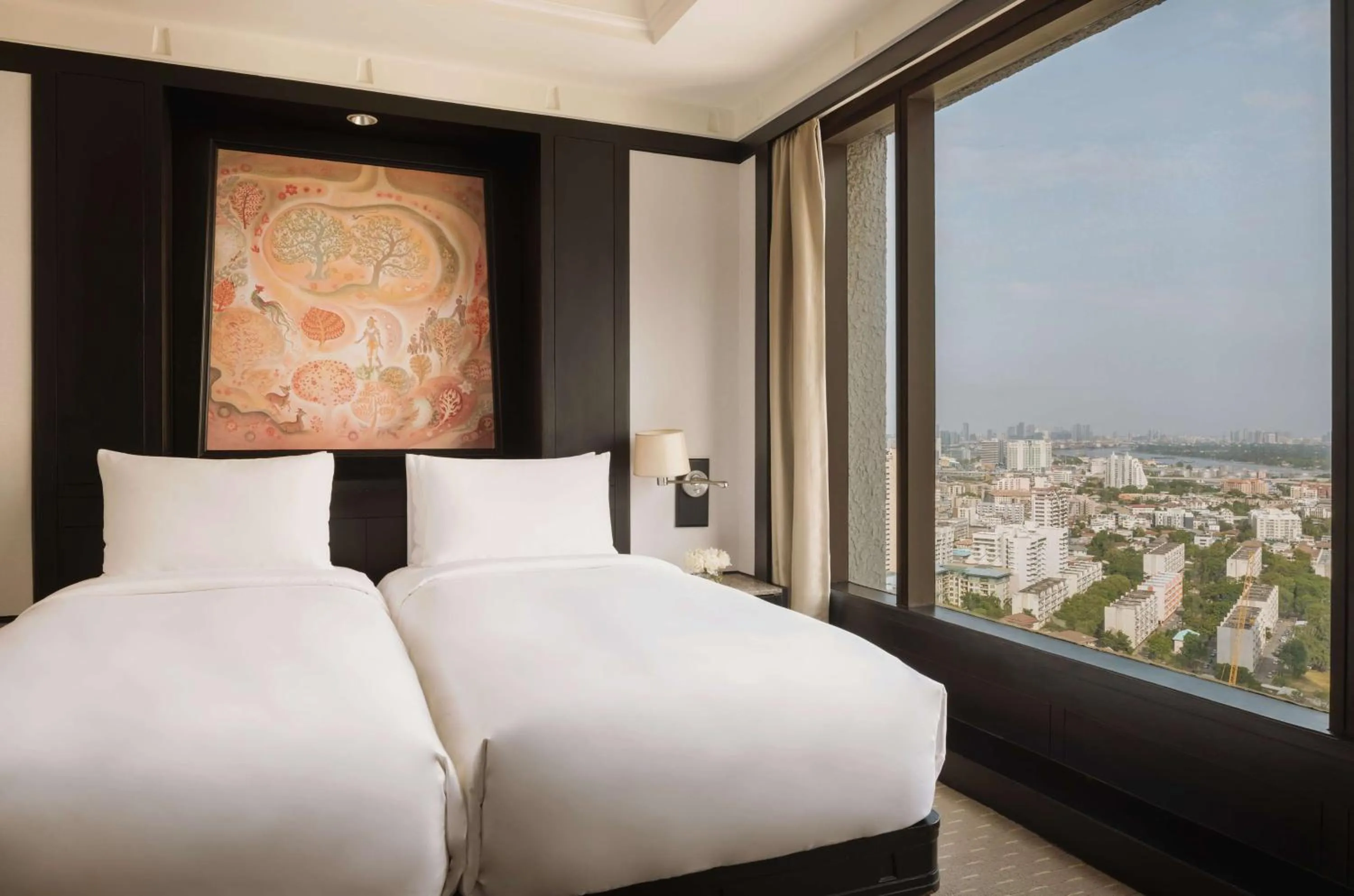 View (from property/room), Bed in Banyan Tree Bangkok