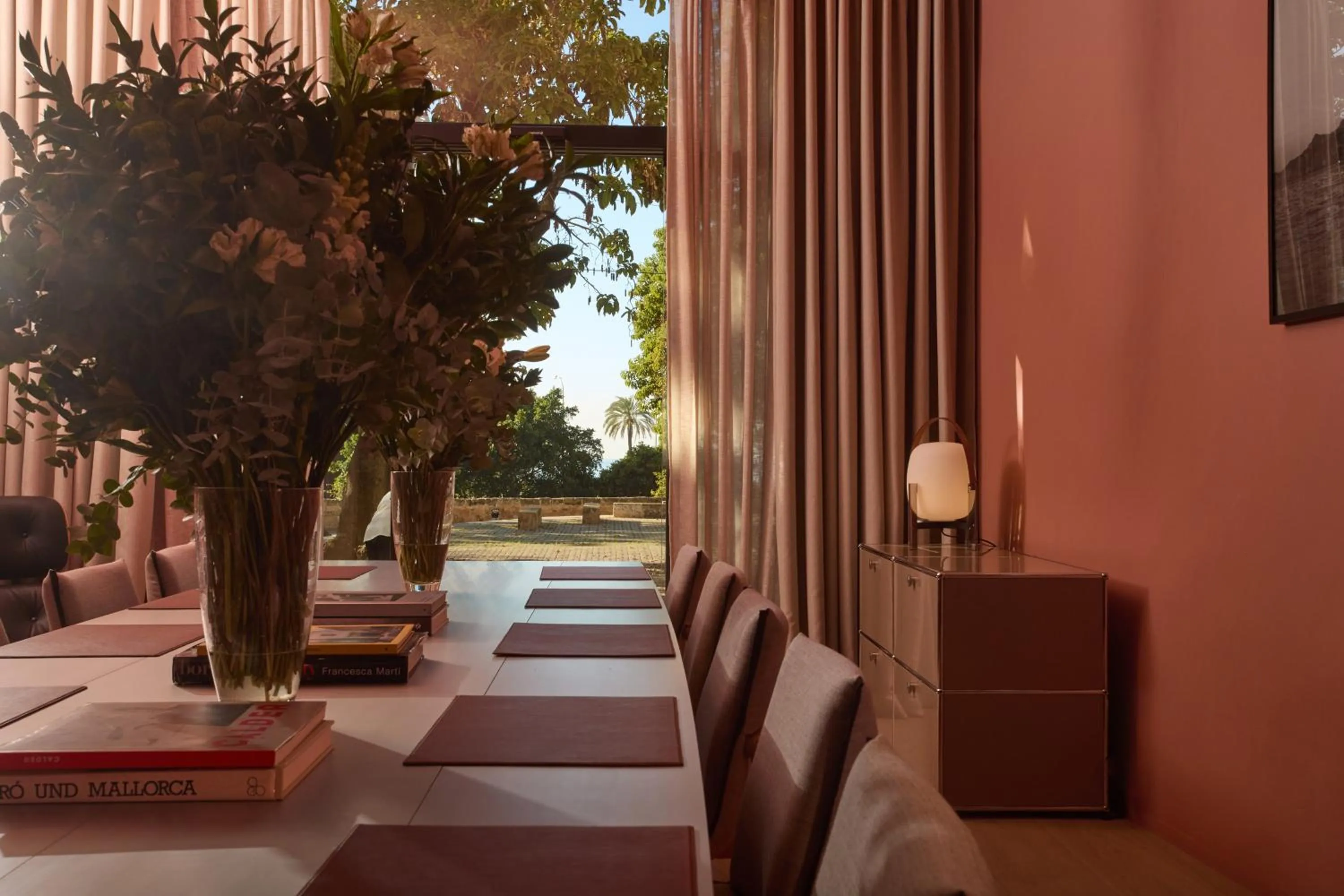 Meeting/conference room in Calatrava Hotel