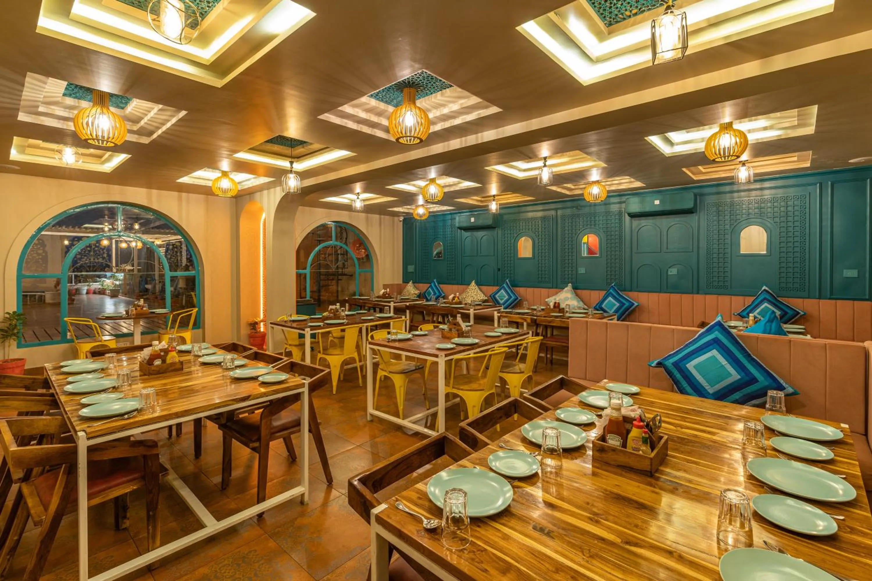 Restaurant/places to eat in Zostel Bundi