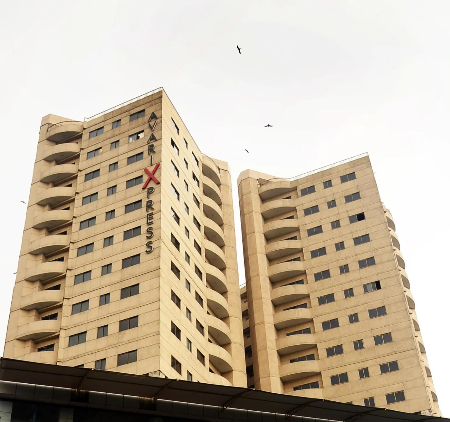 Avari Xpress Gulberg