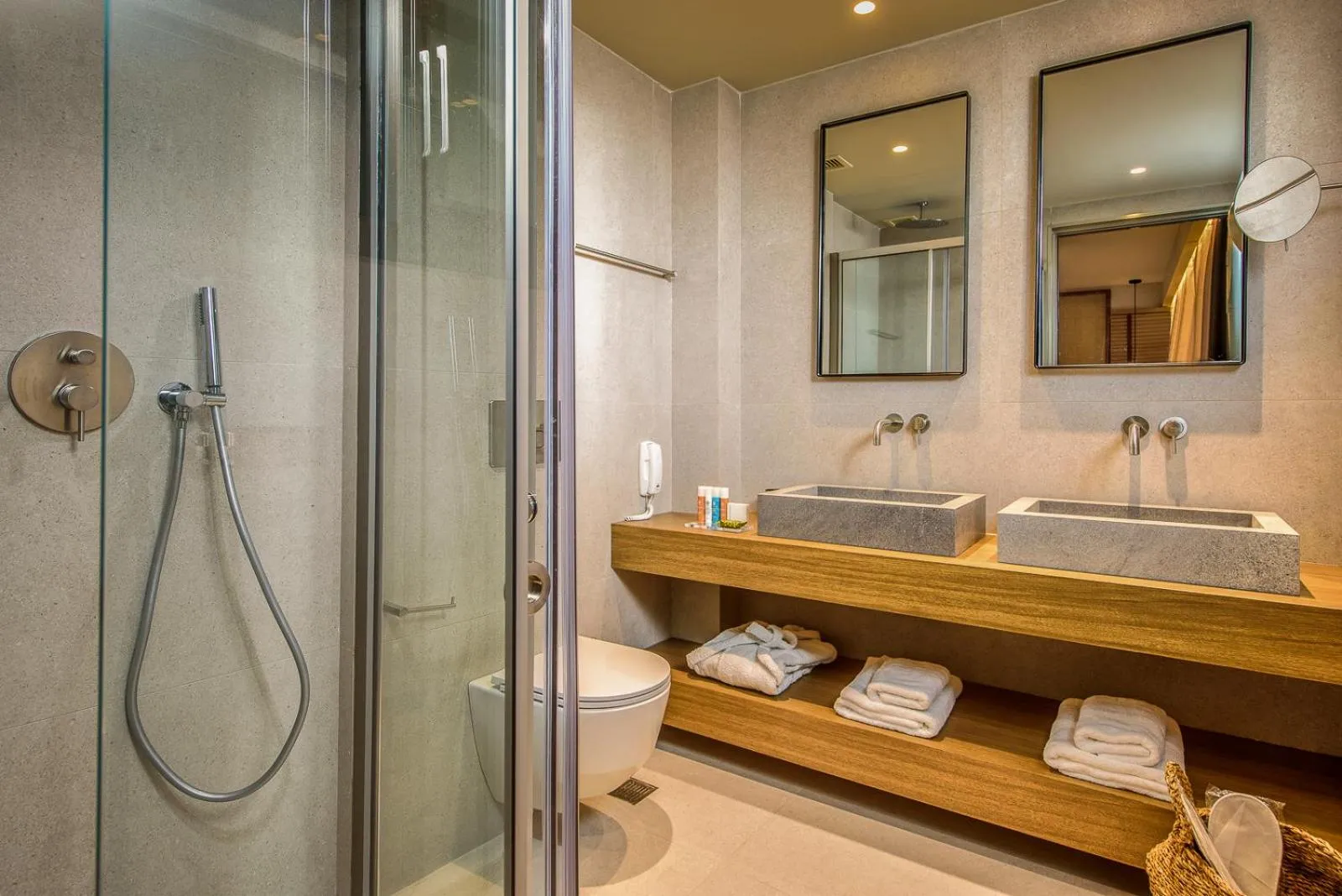 Junior Suite with Hot Tub in DOM Boutique Hotel