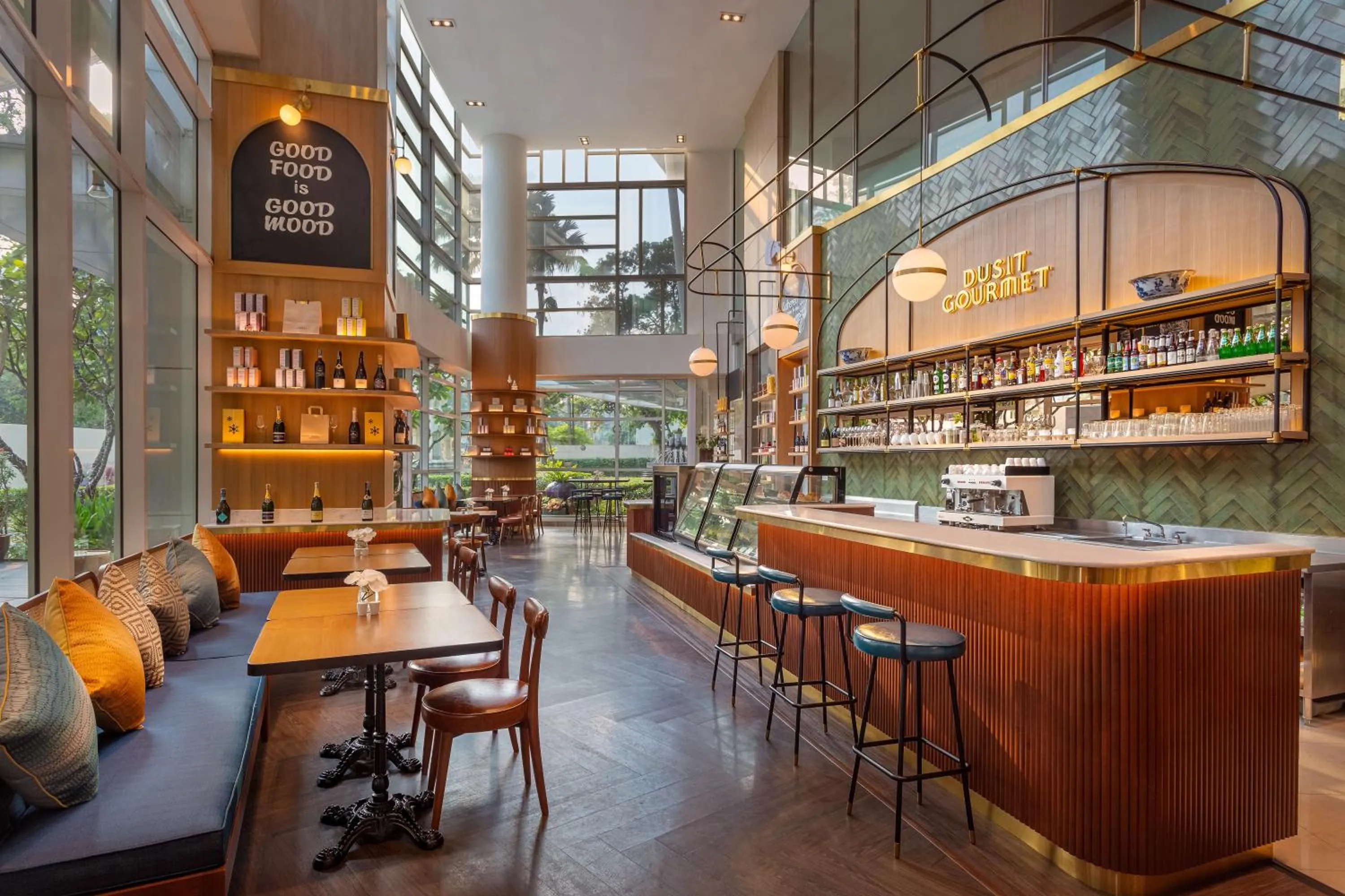 Restaurant/places to eat in Dusit Suites Hotel Ratchadamri, Bangkok