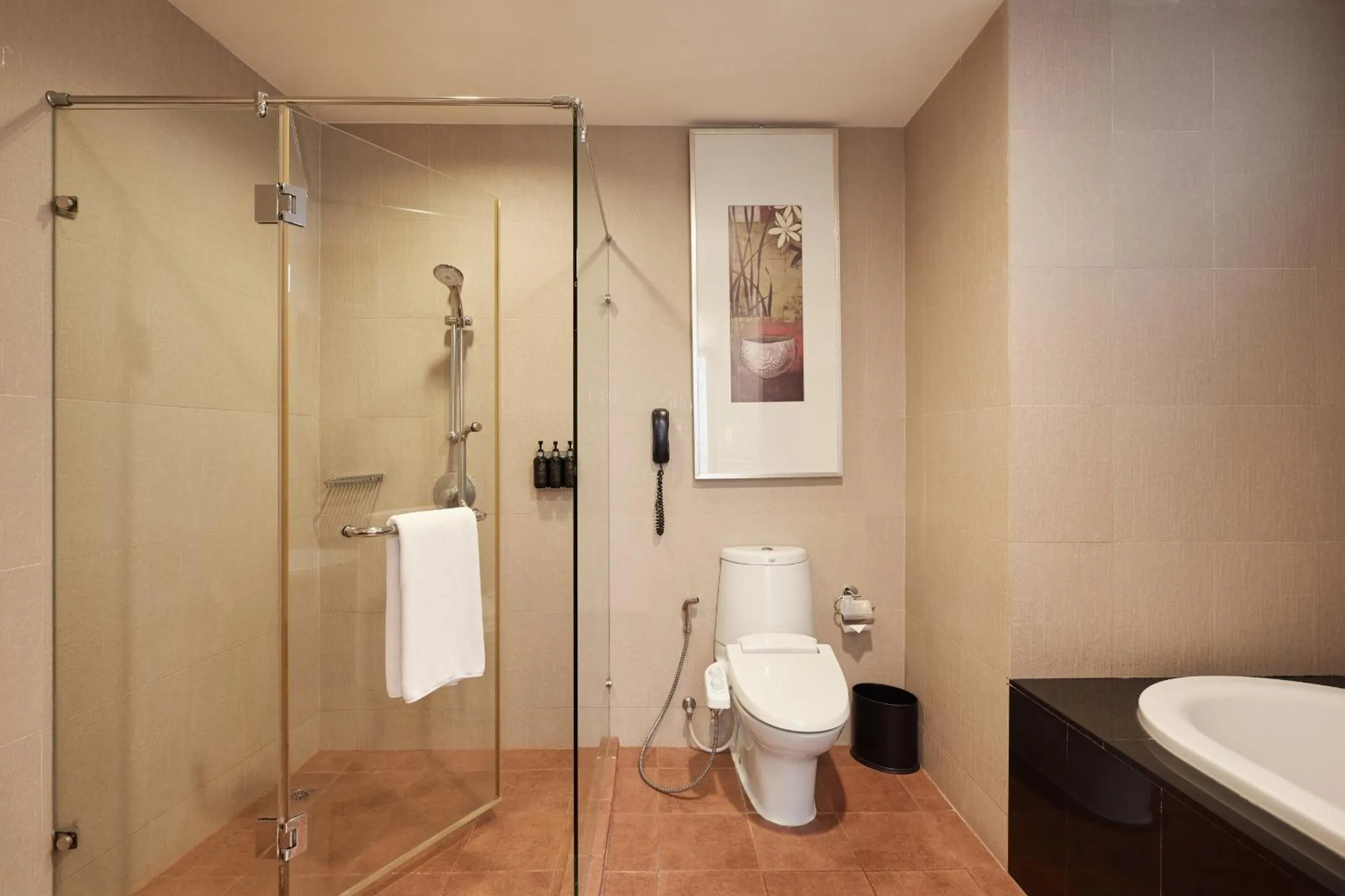 Toilet in Dusit Suites Hotel Ratchadamri, Bangkok