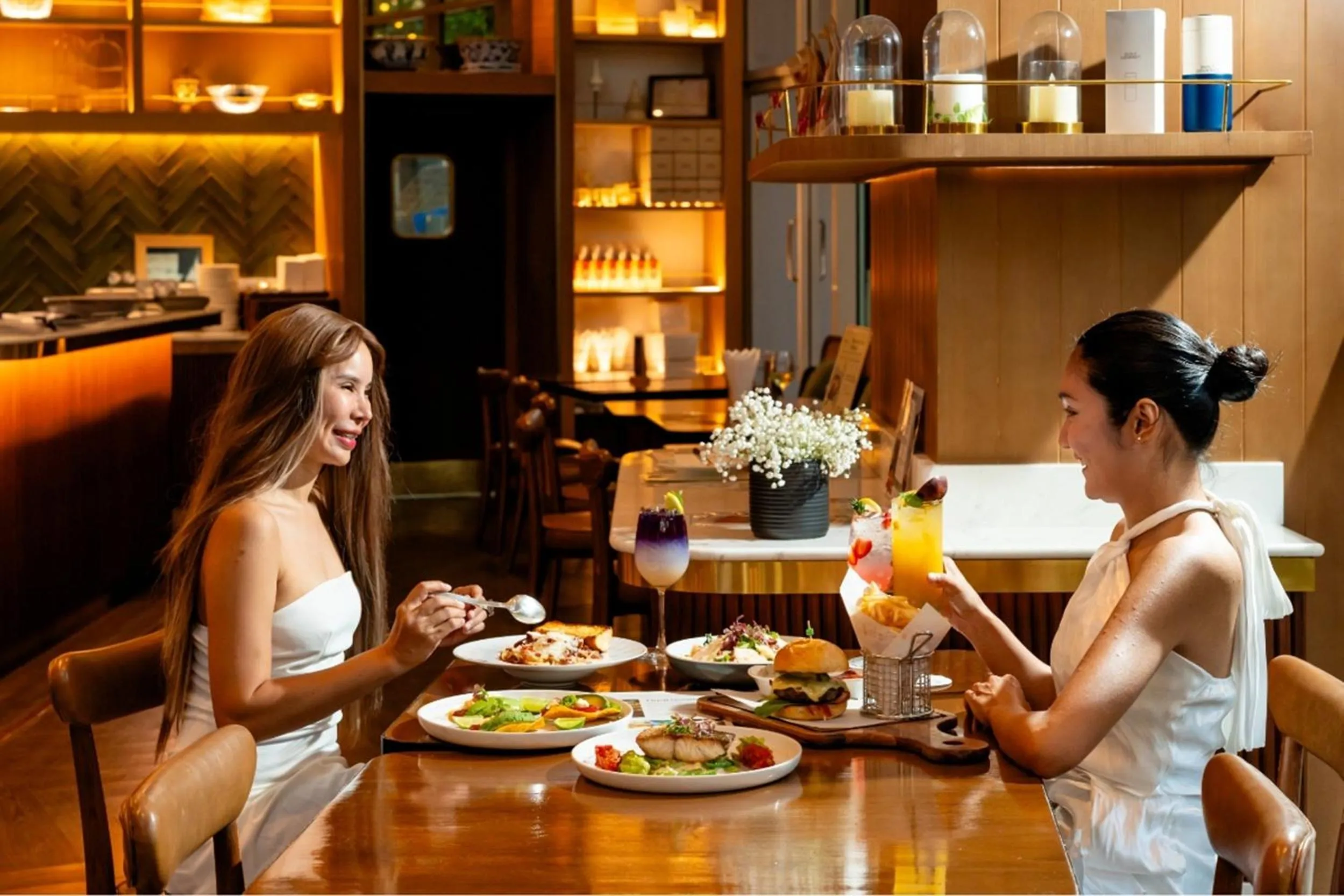 Restaurant/places to eat in Dusit Suites Hotel Ratchadamri, Bangkok