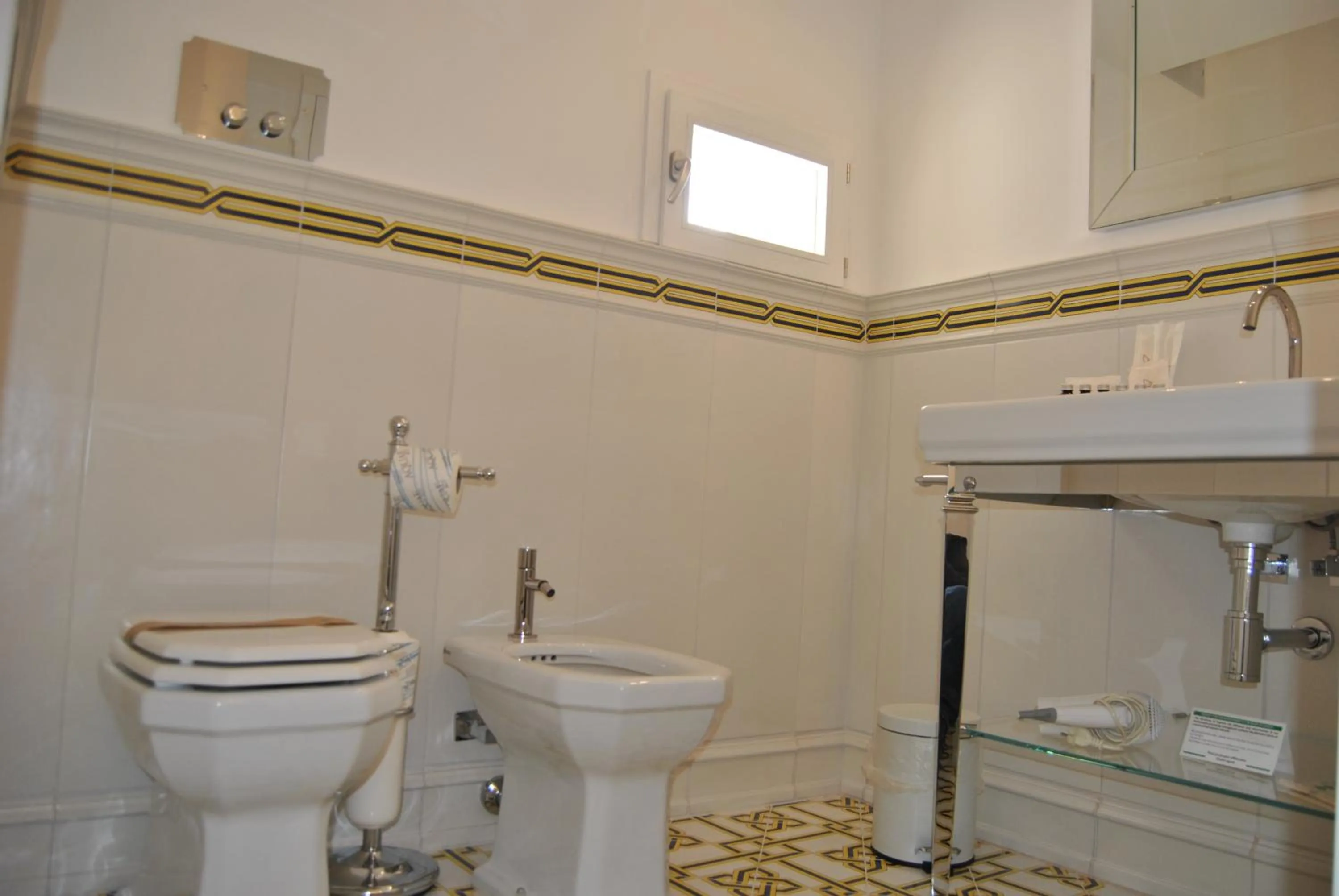 Bathroom in Core Amalfitano City Suites