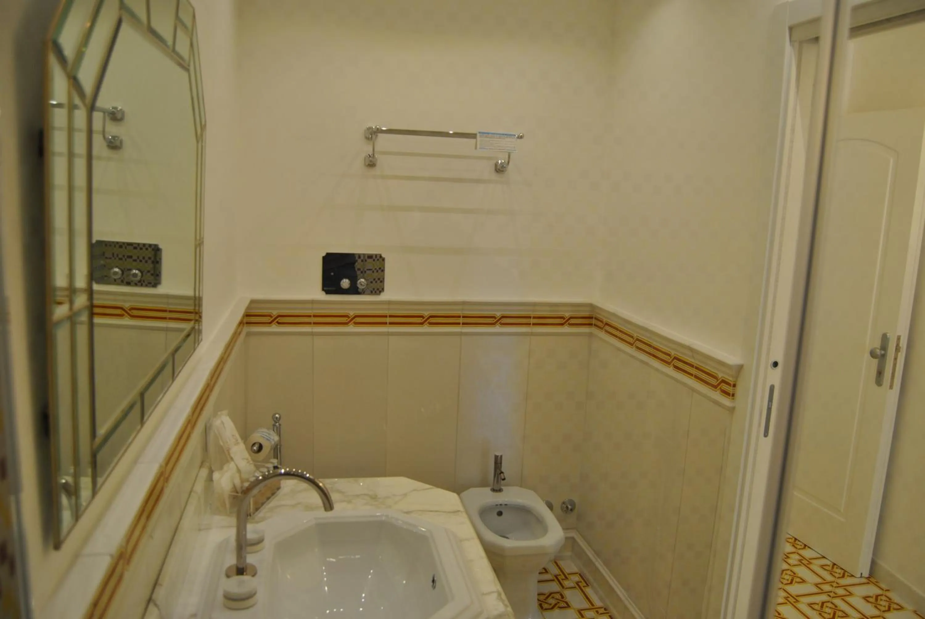 Bathroom in Core Amalfitano City Suites