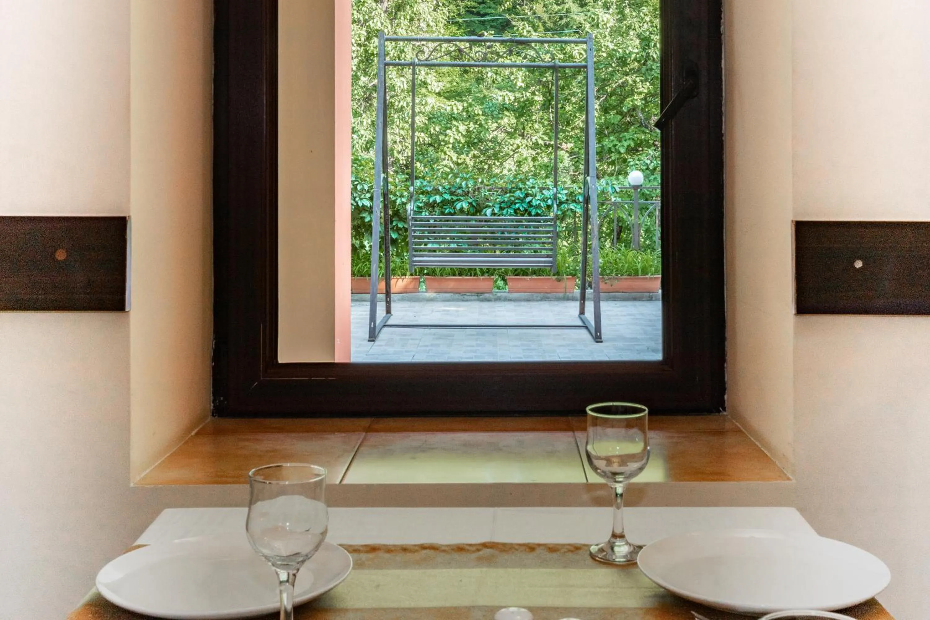Dining area in Ariana Family Hotel