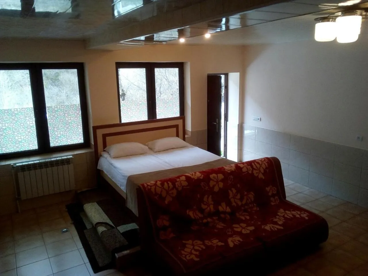 Bedroom in Ariana Family Hotel