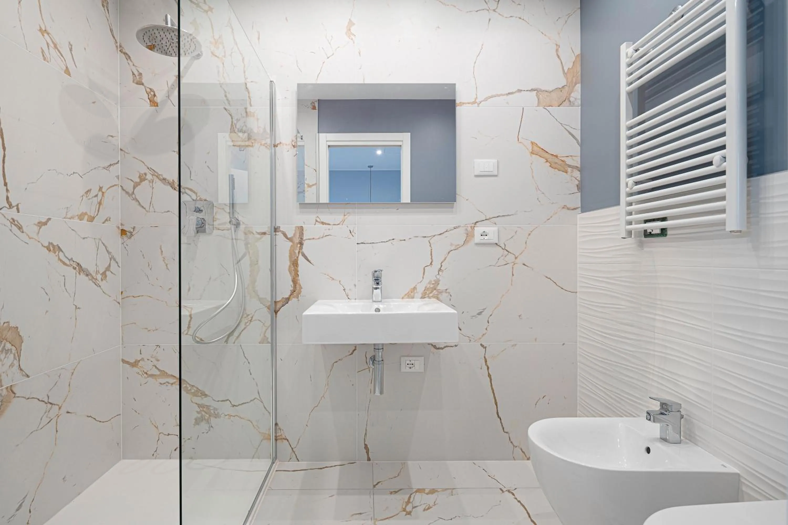 Bathroom in Hotel Cola Frontemare