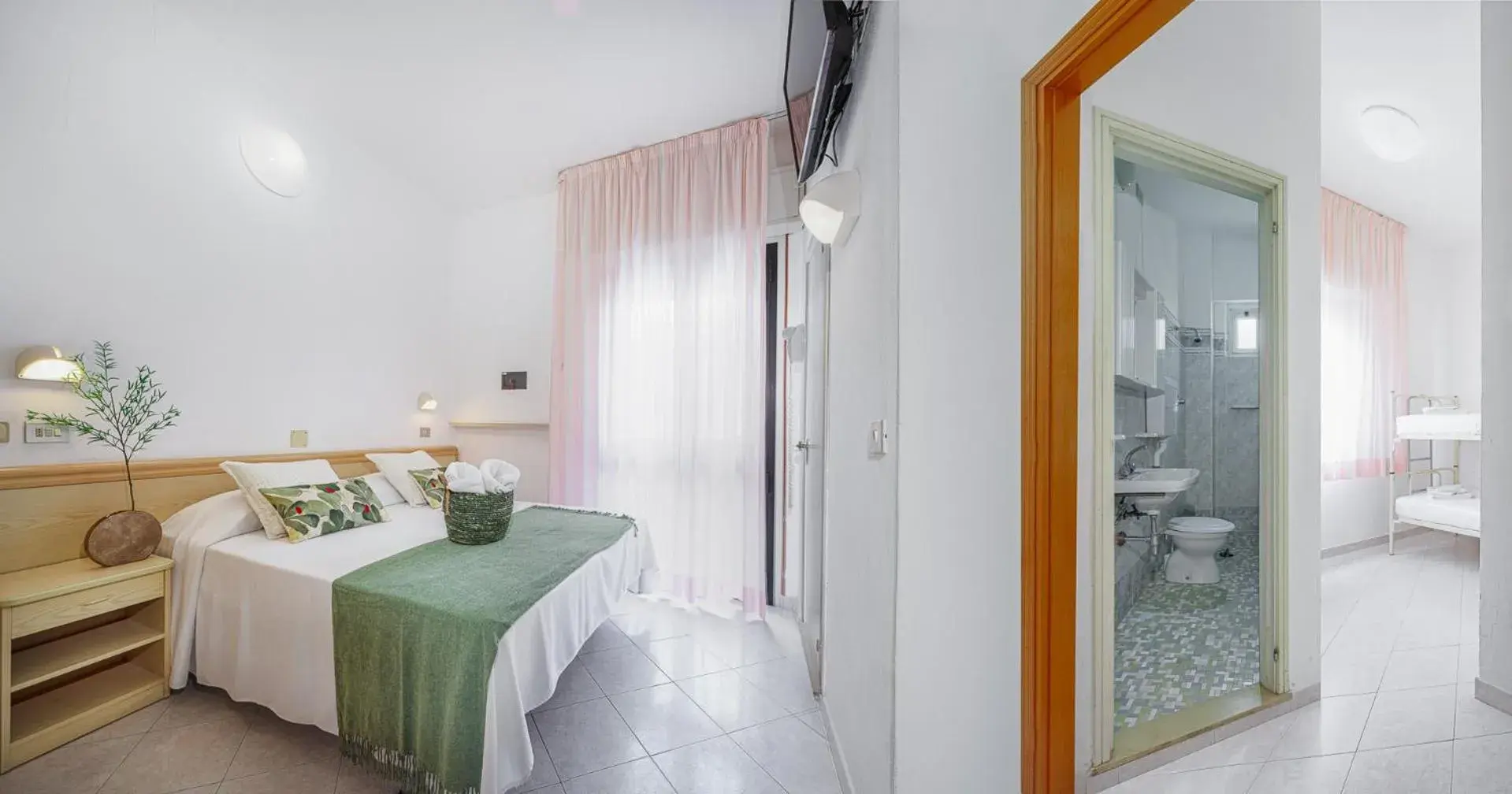 Classic Connecting Room with Balcony in Hotel Cola Frontemare Classic Connecting Room with Balcony in Hotel Cola Frontemare