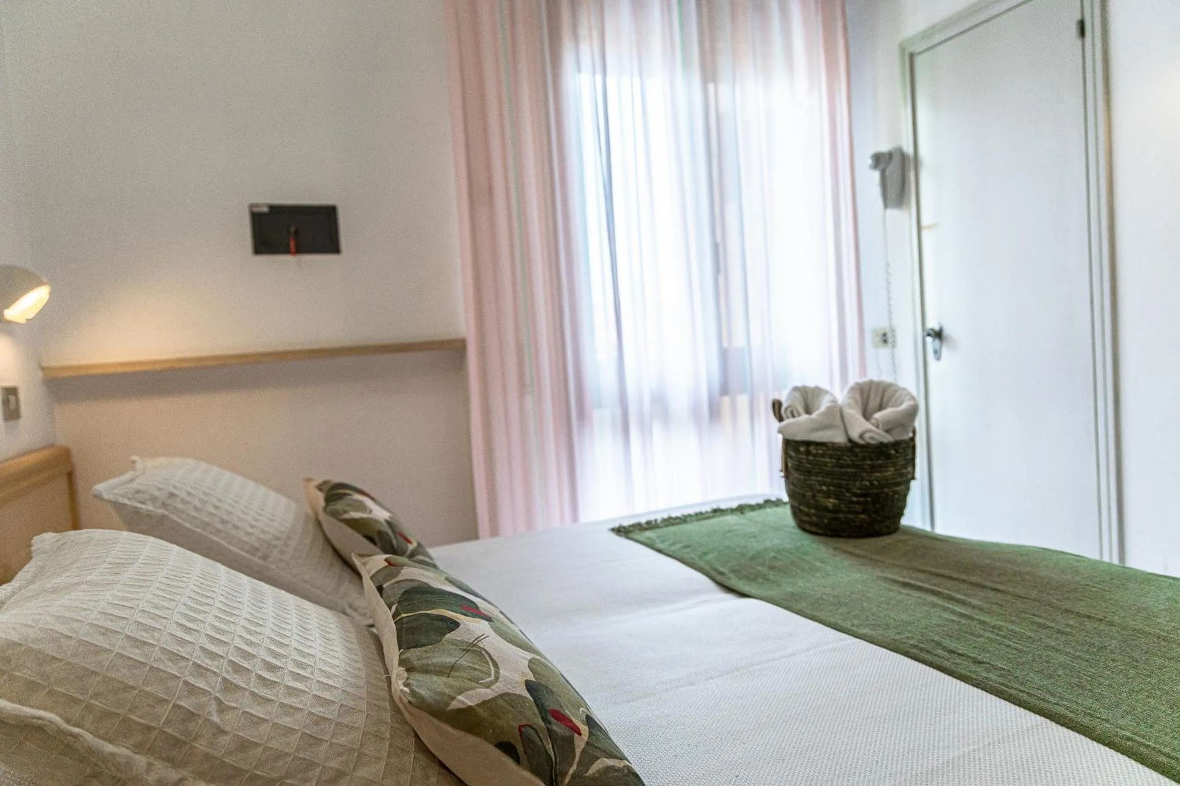 Bed in Hotel Cola Frontemare