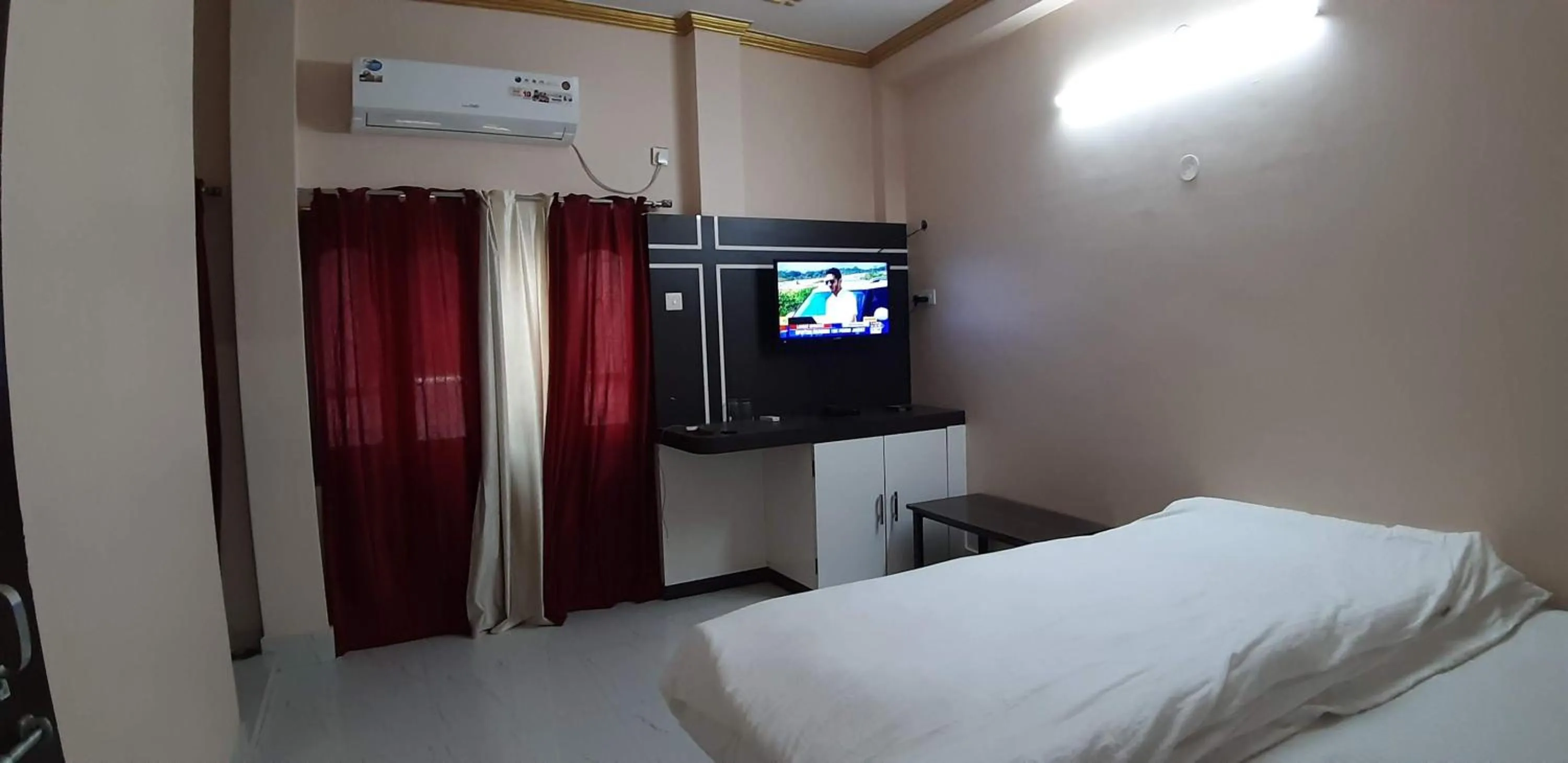 Bedroom, Bed in Sita Inn Home Stay Away From Home By Hotel Sita Varanasi