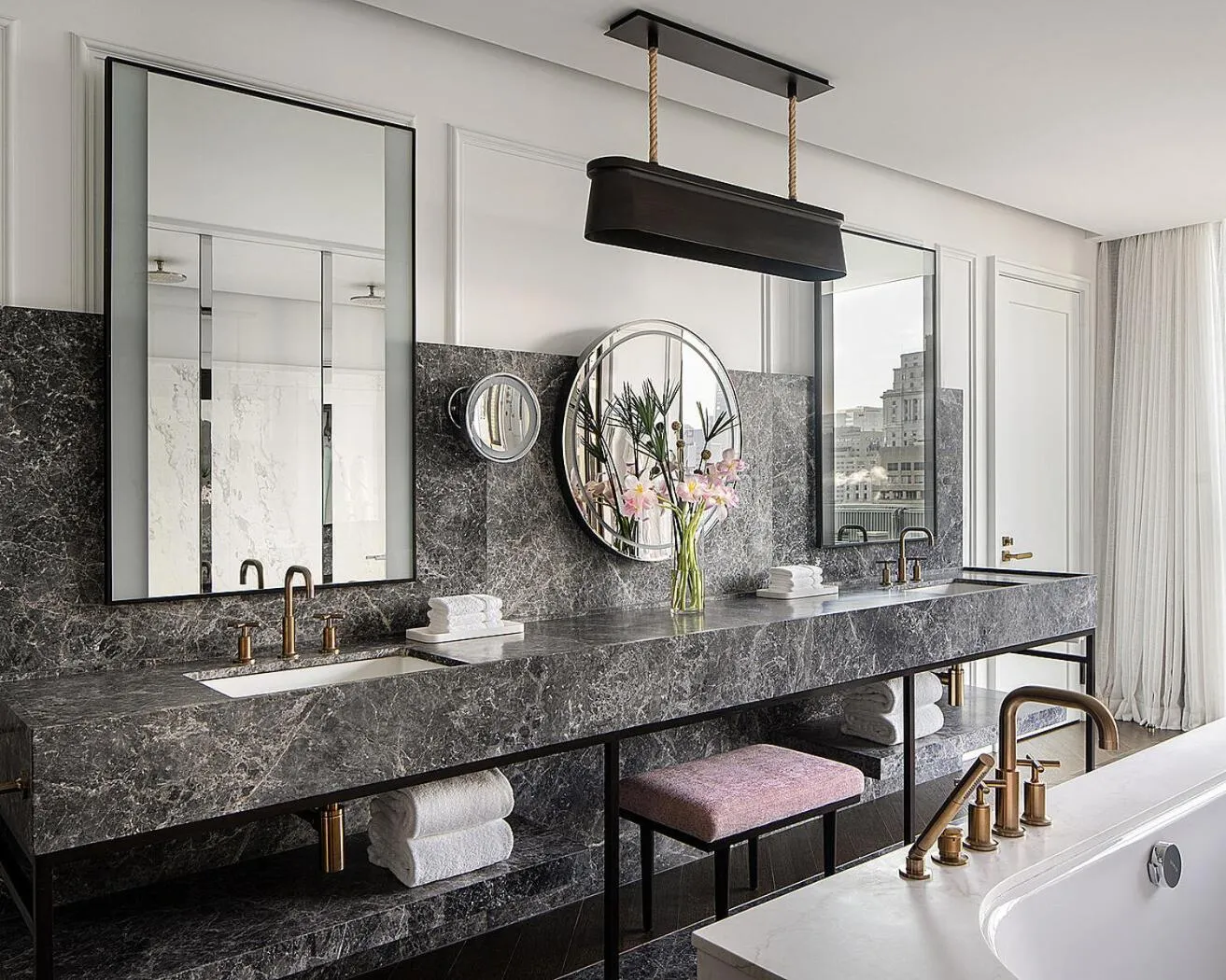 Bathroom in Four Seasons Hotel Montreal