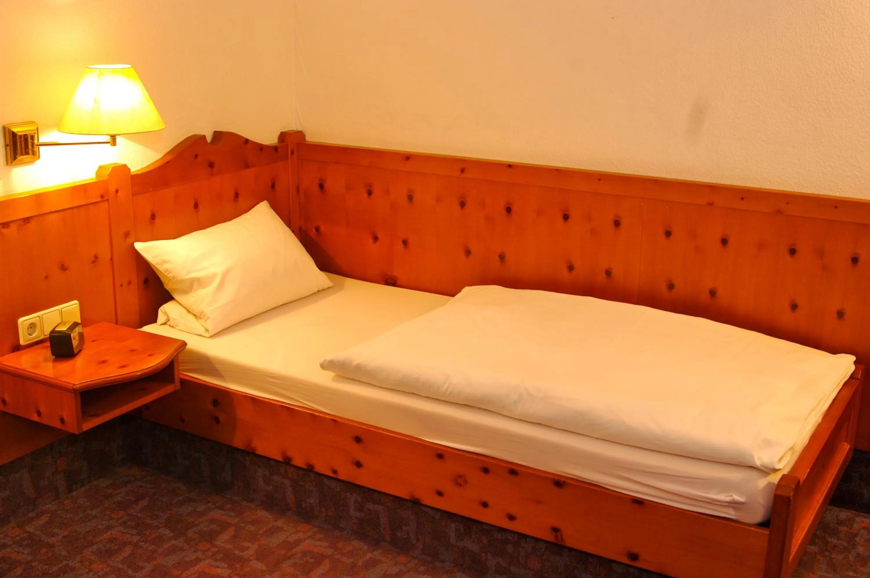 Bed in Gasthof zum Kauzen