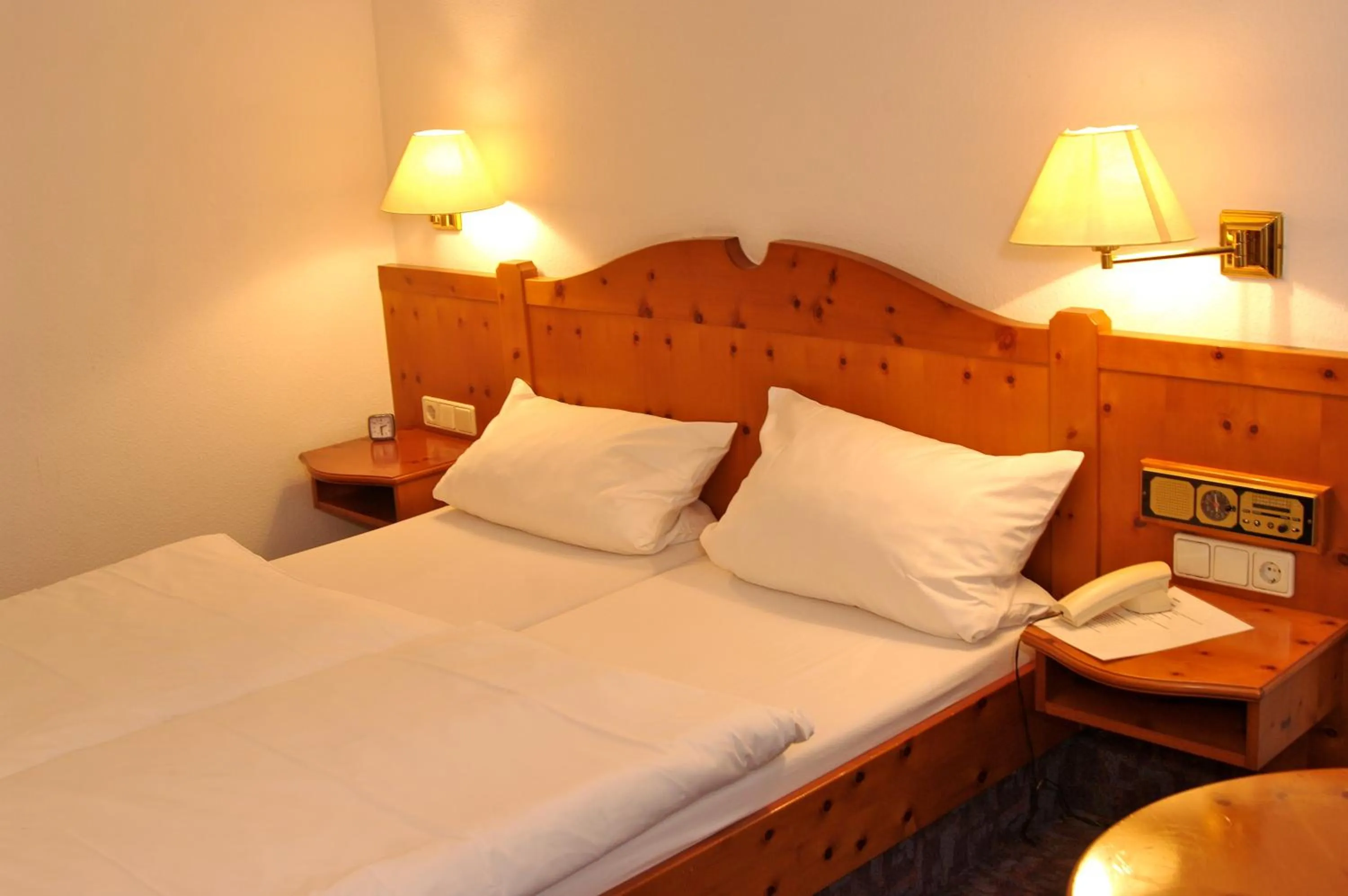 Bed in Gasthof zum Kauzen