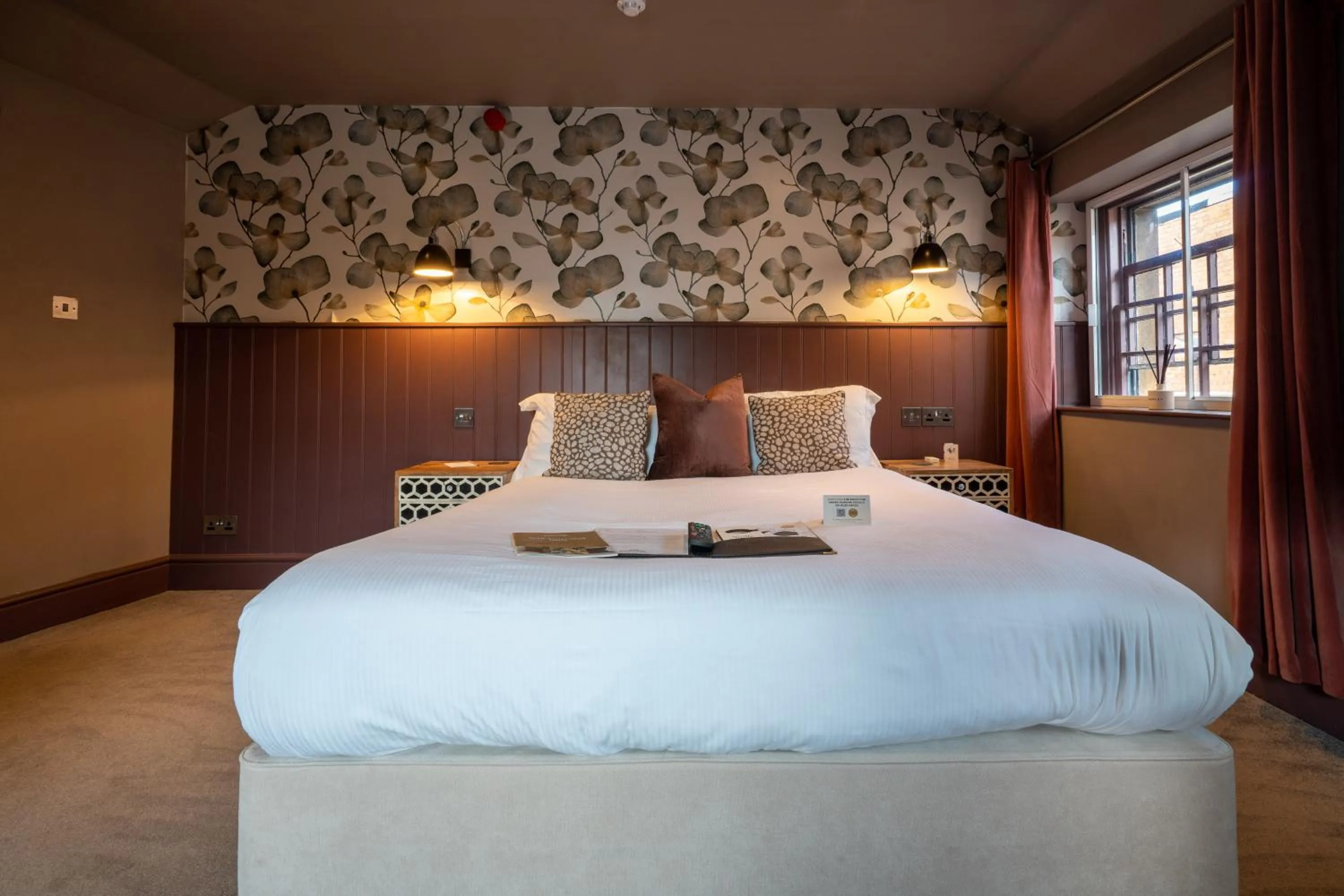 Bed in The Archangel,Restaurant & Bar with Rooms