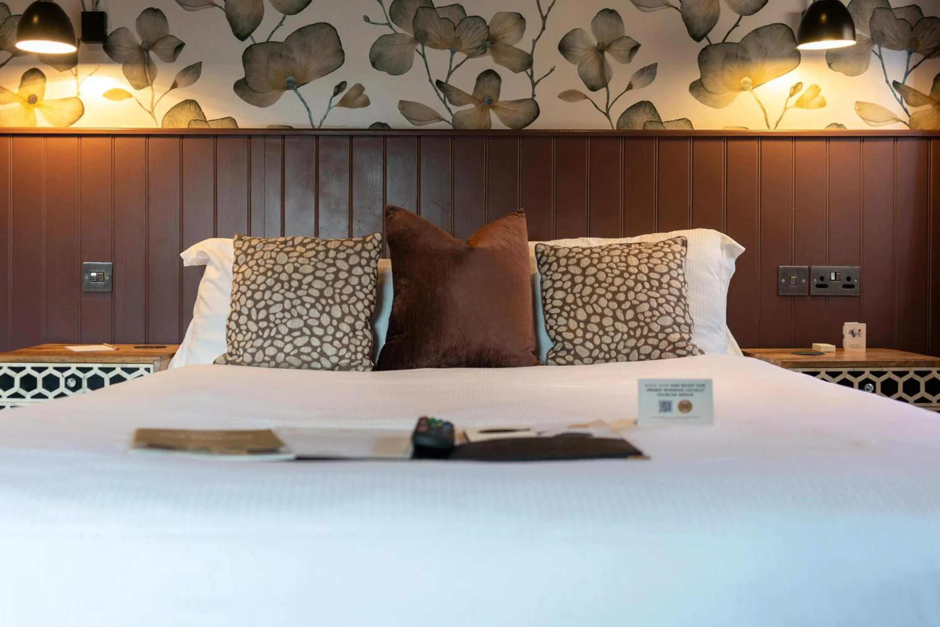 Bed in The Archangel,Restaurant & Bar with Rooms