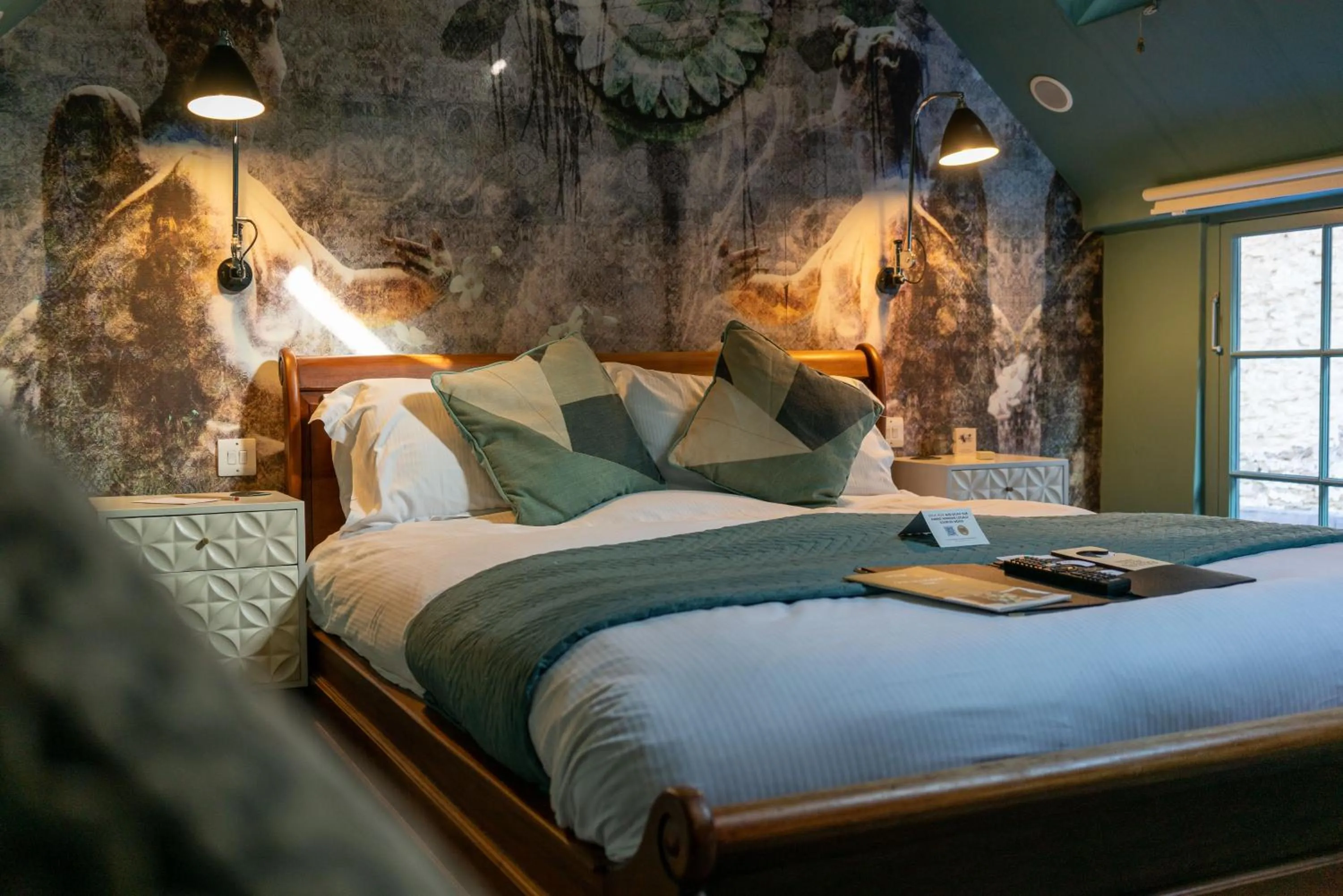 Bed in The Archangel,Restaurant & Bar with Rooms