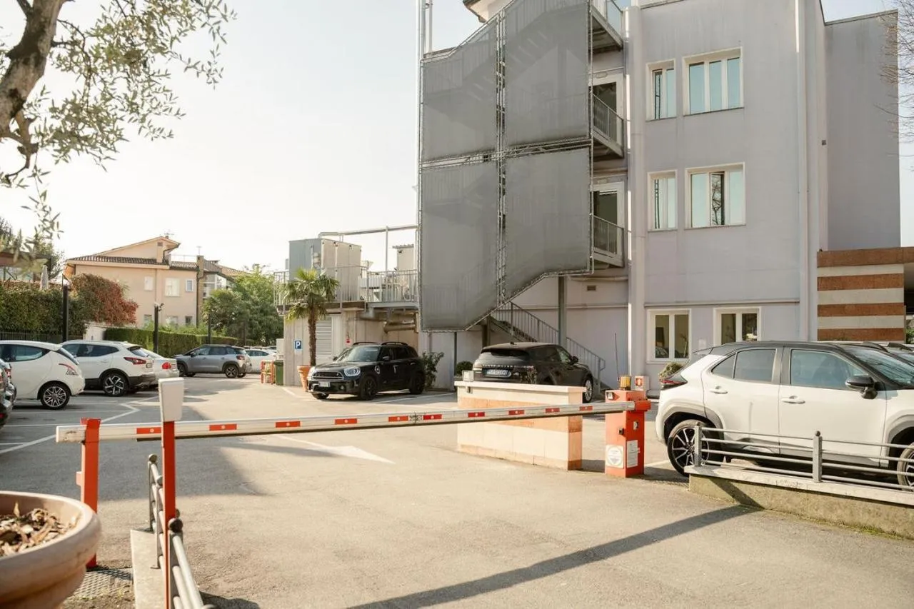 Parking in Maritan Hotel & Spa