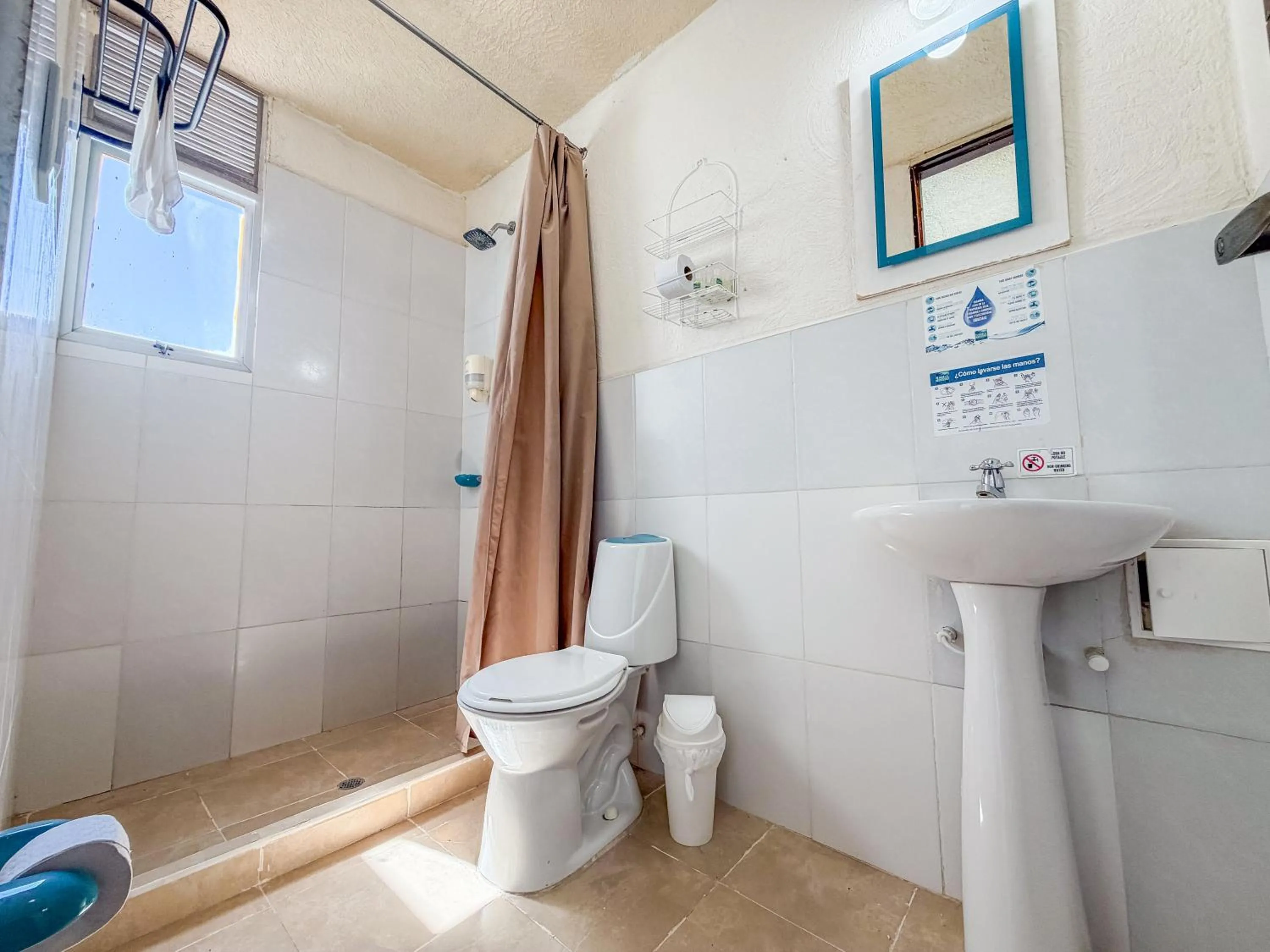Bathroom in Hotel Bahia Taganga