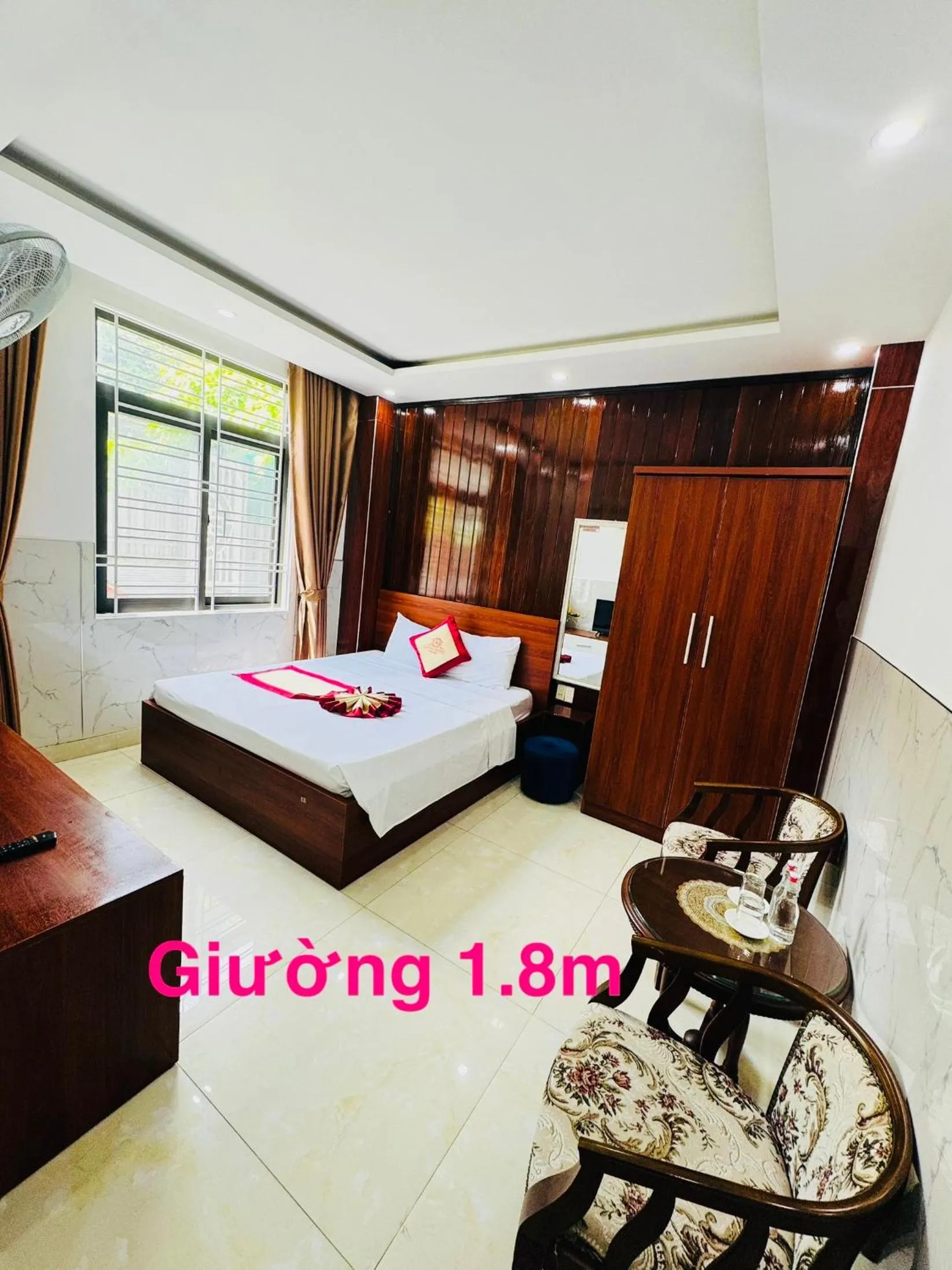 Bed in Sapphire Hotel Hue