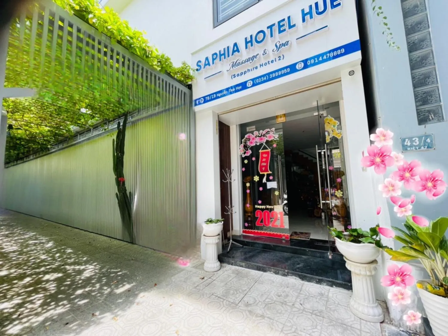 Property building in Sapphire Hotel Hue